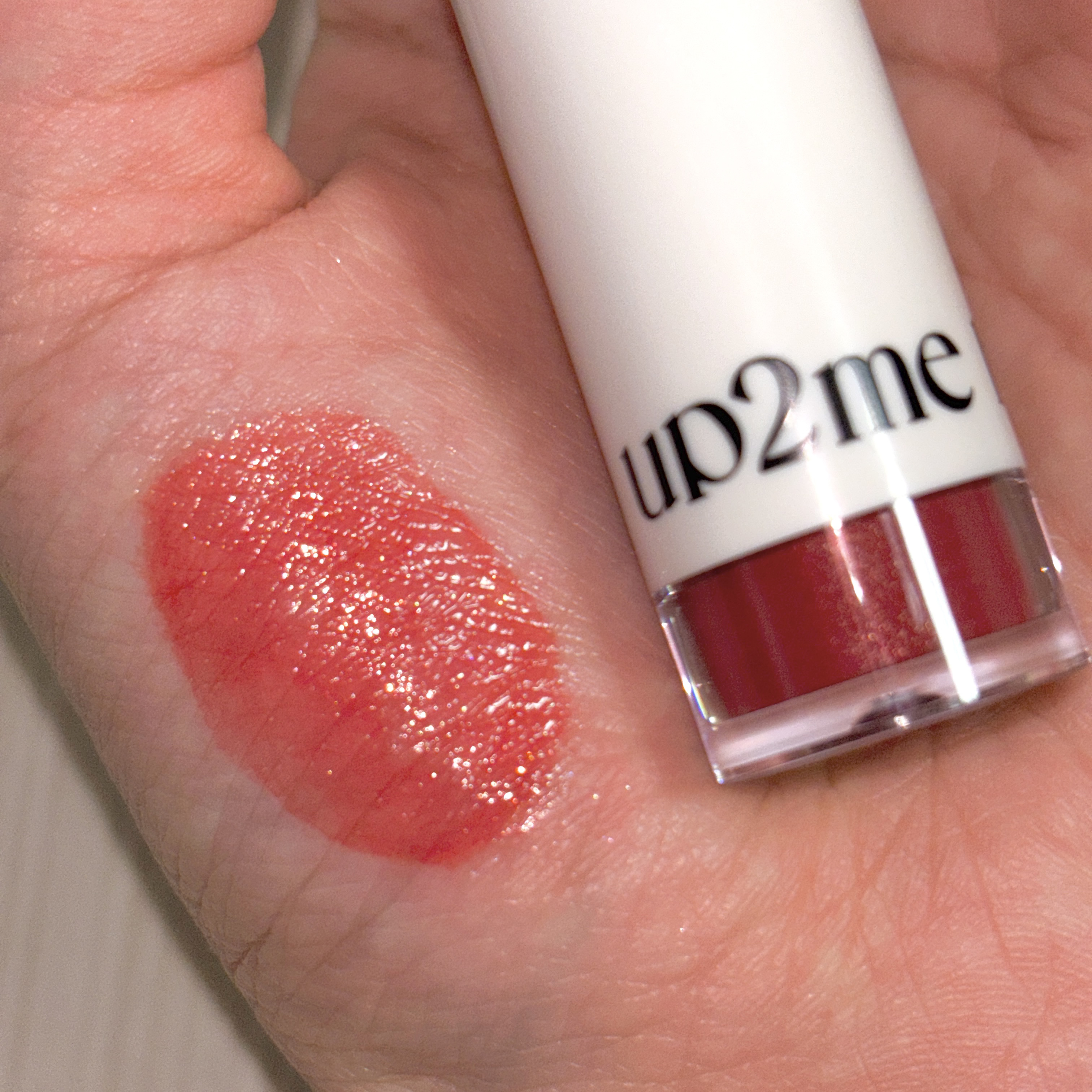 アップトゥーミー　ハグマイリップ　カラーロックプランパー/up2me/リッププランパーを使ったクチコミ（3枚目）