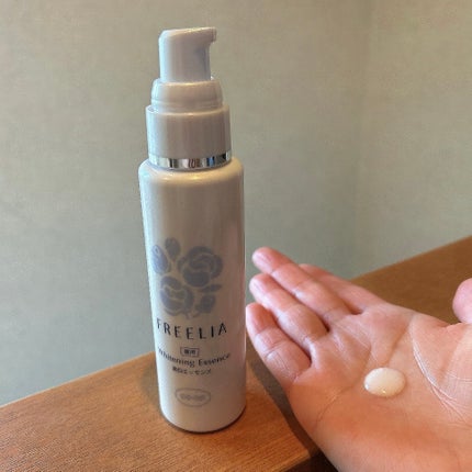 フリーリア 薬用美白エッセンスE/コープ/美容液を使ったクチコミ(2枚目)