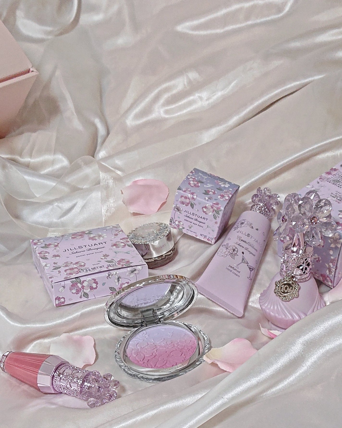 ジルスチュアート パステルペタル ブラッシュ/JILL STUART/パウダーチークを使ったクチコミ(1枚目)