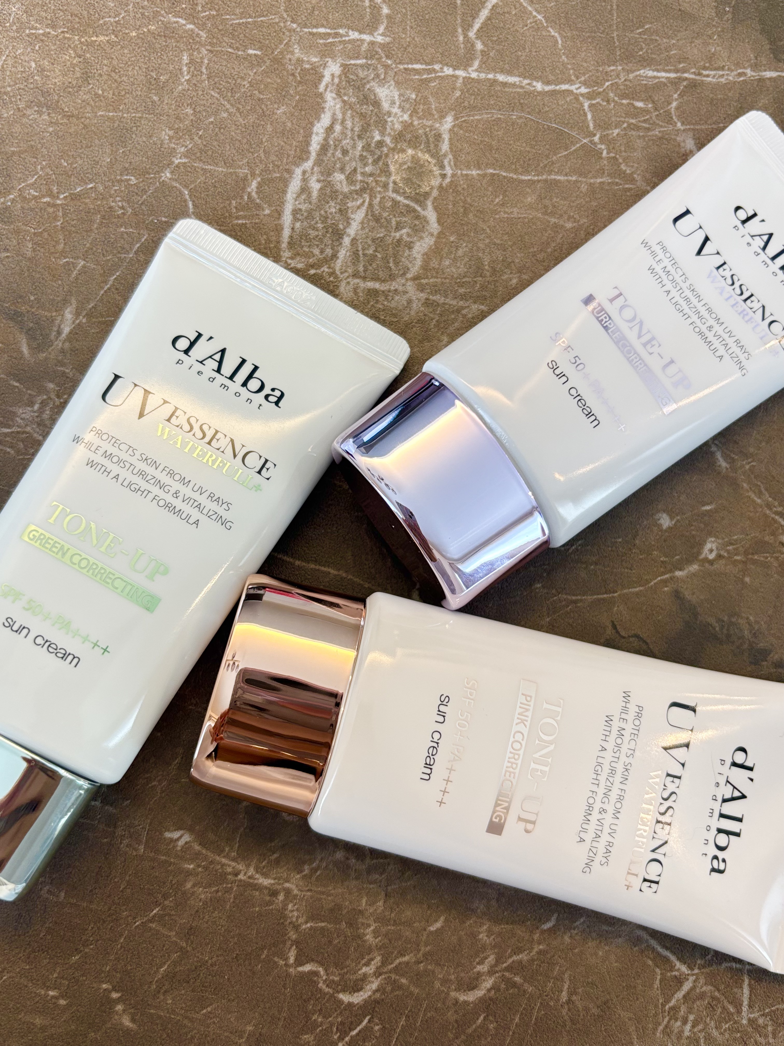 ダルバ ウォータフル トーンアップ サンクリーム(パープル)/ダルバ/日焼け止めクリームを使ったクチコミ（1枚目）