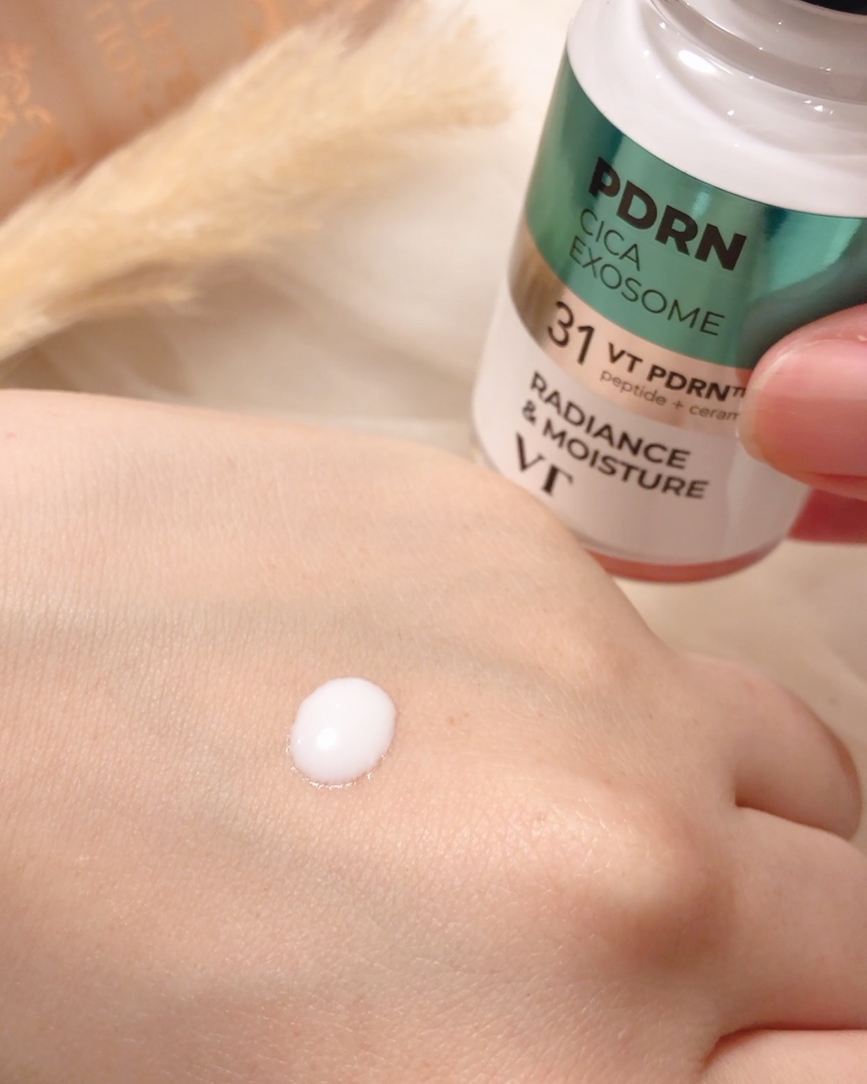 R5ファーミング アンプル/VT/美容液を使ったクチコミ（2枚目）