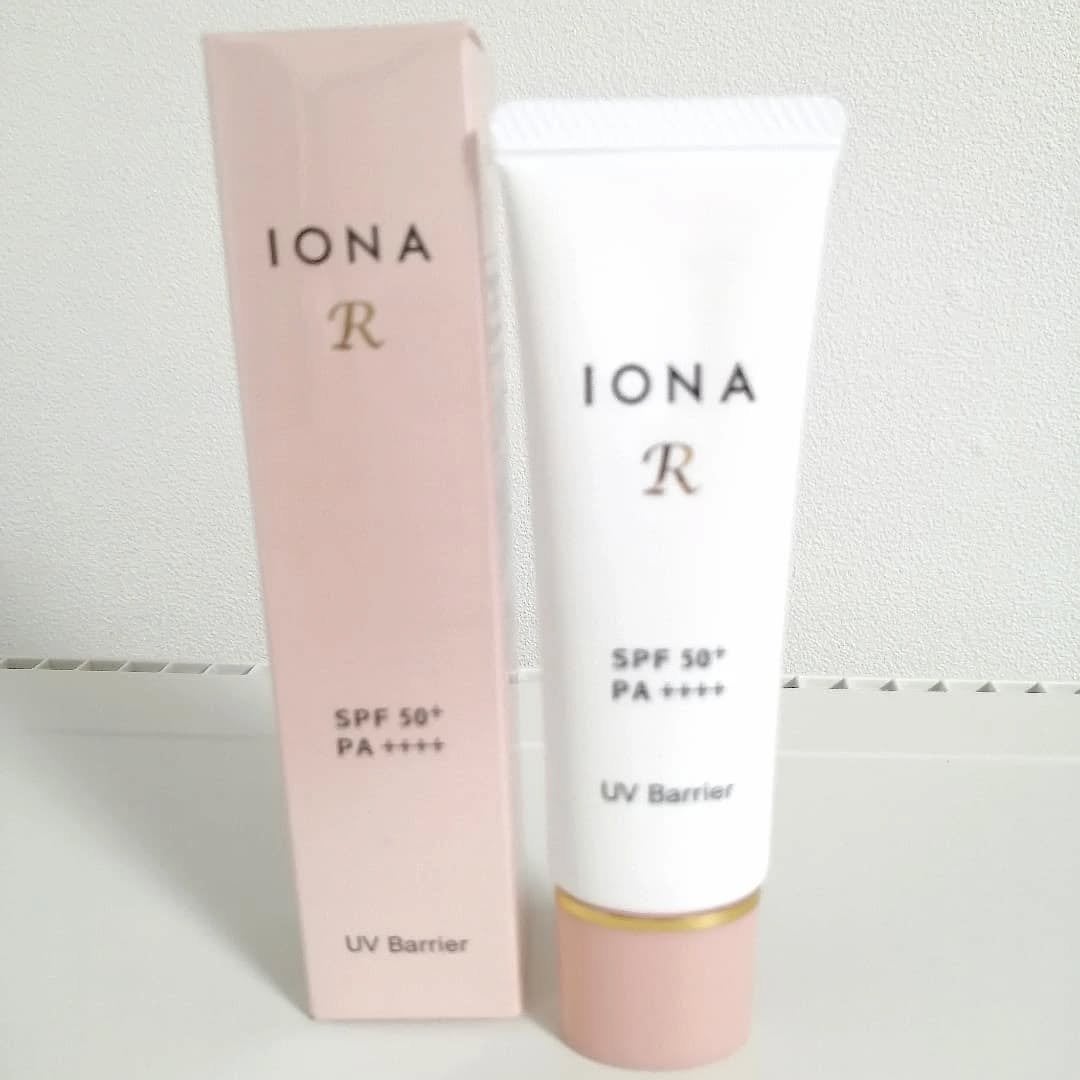 lili on LIPS 「「イオナRUVバリア(SPF50+PA++++)」日焼け止めク..」(1枚目)