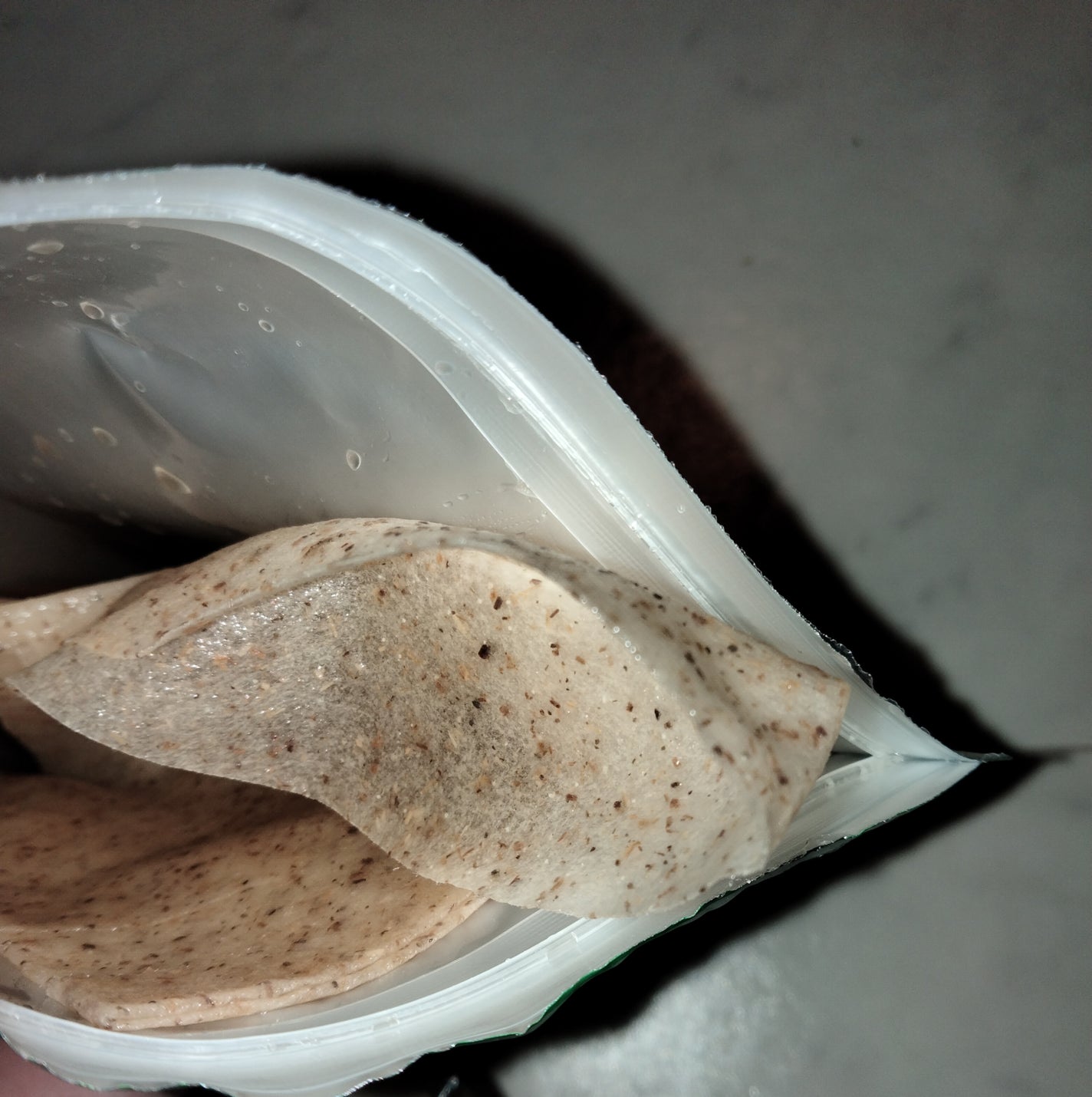 ツボクサスージングハイドロヨモギマスク/LIALUSTER/シートマスク・パックを使ったクチコミ(2枚目)