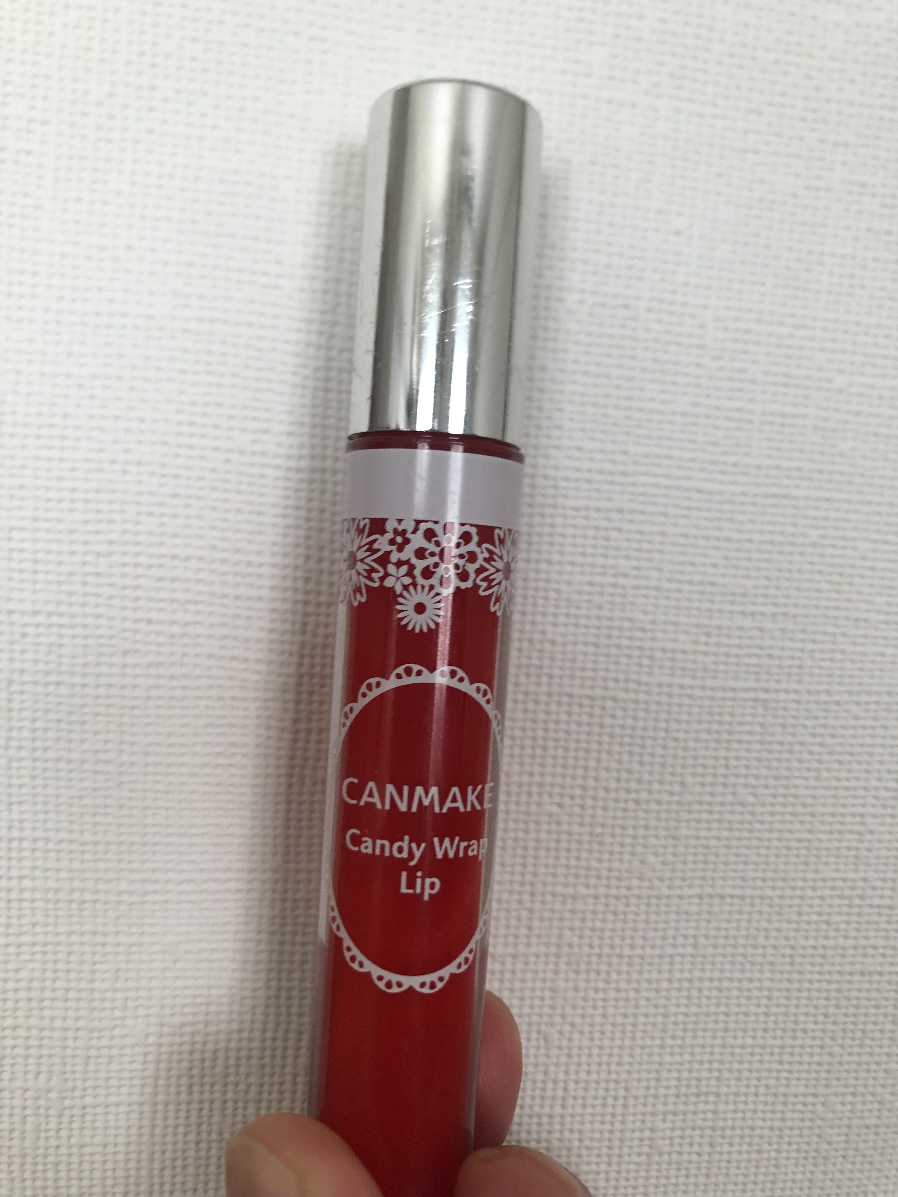 キャンディラップリップ No.04 レディストロベリー/キャンメイク/リップグロスを使ったクチコミ（2枚目）