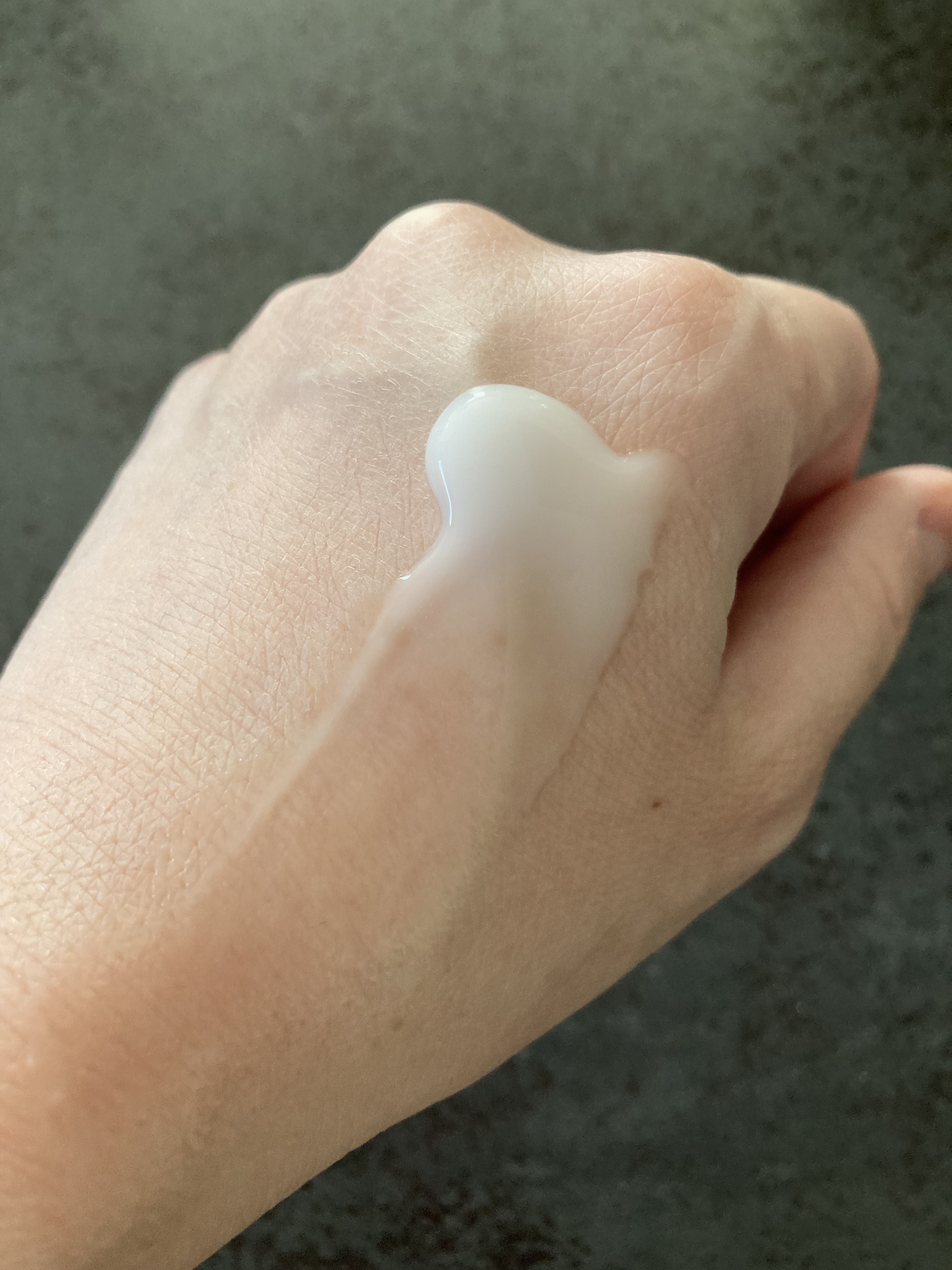 モイストC 薬用ボディミルク リラックスハーブの香り/リッツ/ボディミルクを使ったクチコミ（3枚目）