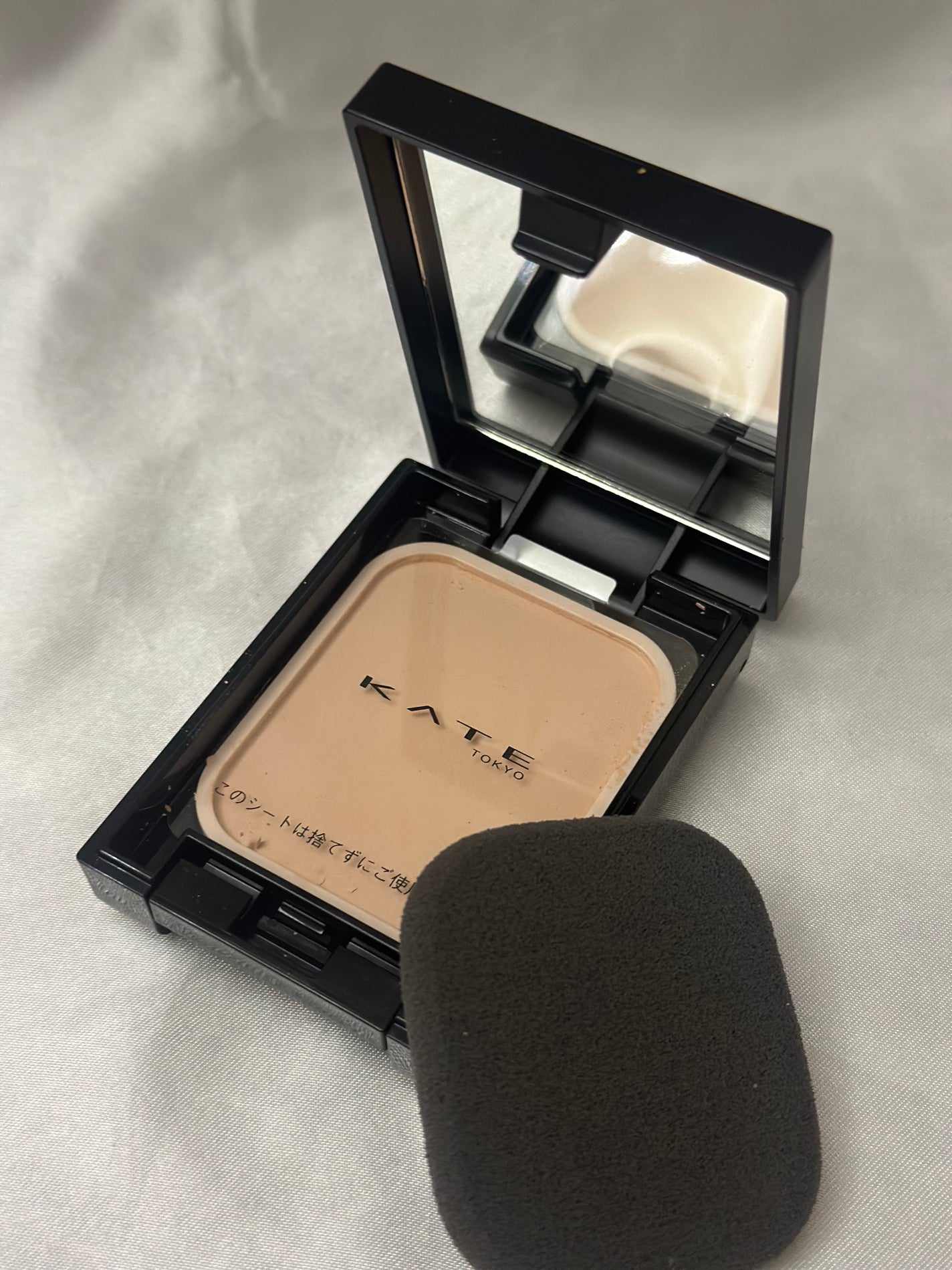 ケイト フェイスパウダーZ(オイルブロック)/KATE/ルースパウダーを使ったクチコミ(5枚目)