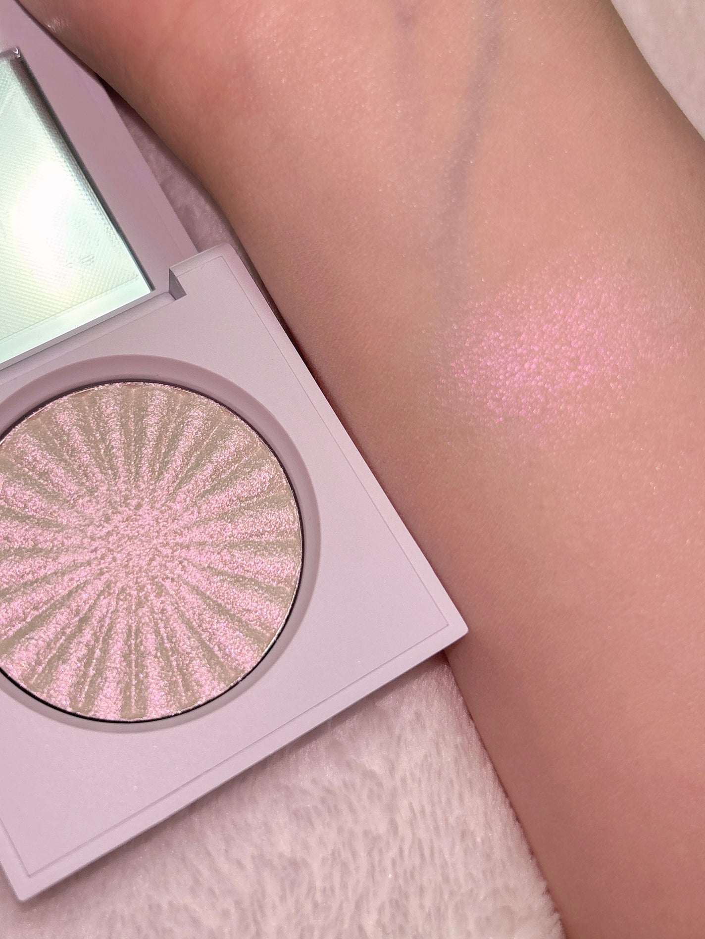 OFRA mini Highlighter/Ofra Cosmetics/パウダーハイライトを使ったクチコミ(2枚目)