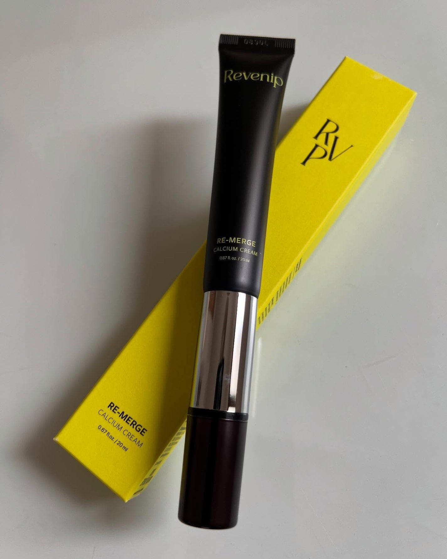 sakura✴︎フォロバ100 on LIPS 「Revenipリマージカルシウム振動アイクリーム@reveni..」(1枚目)