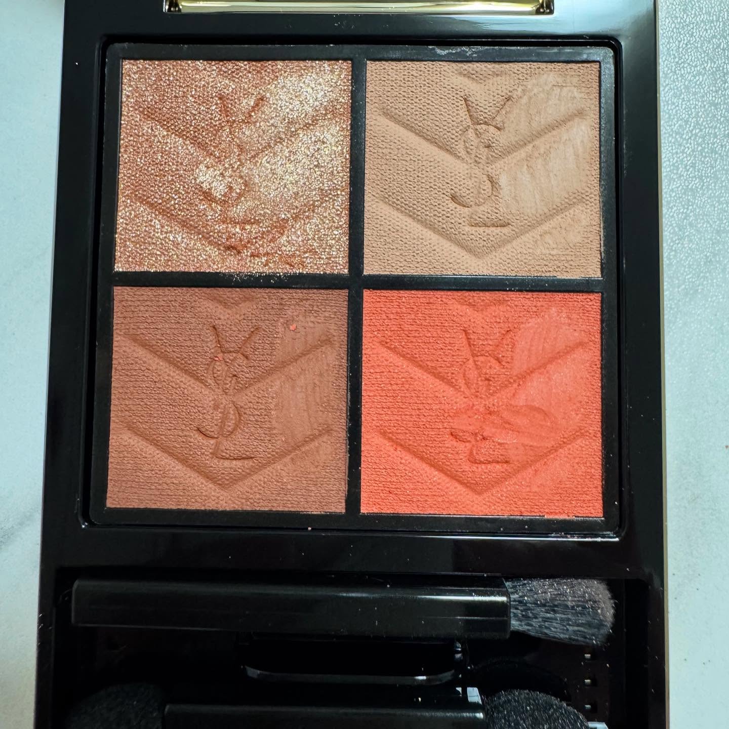 クチュール ミニ クラッチ/YVES SAINT LAURENT BEAUTE/アイシャドウパレットを使ったクチコミ（2枚目）