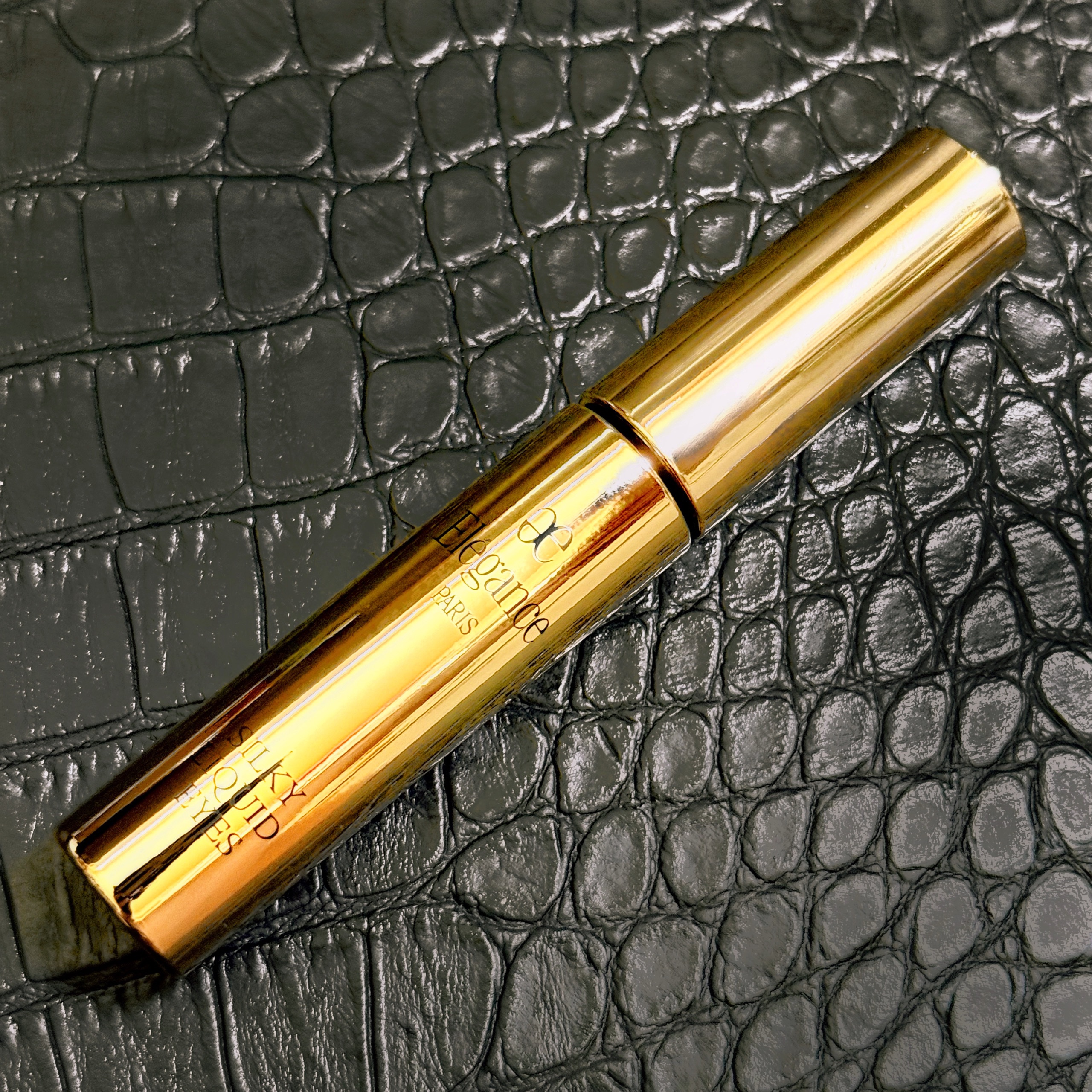 エレガンス シルキー リクイッド アイズ/Elégance/リキッドアイシャドウを使ったクチコミ（2枚目）