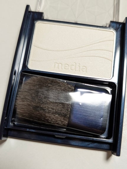 ブライトアップチークS/media/パウダーチークを使ったクチコミ(3枚目)