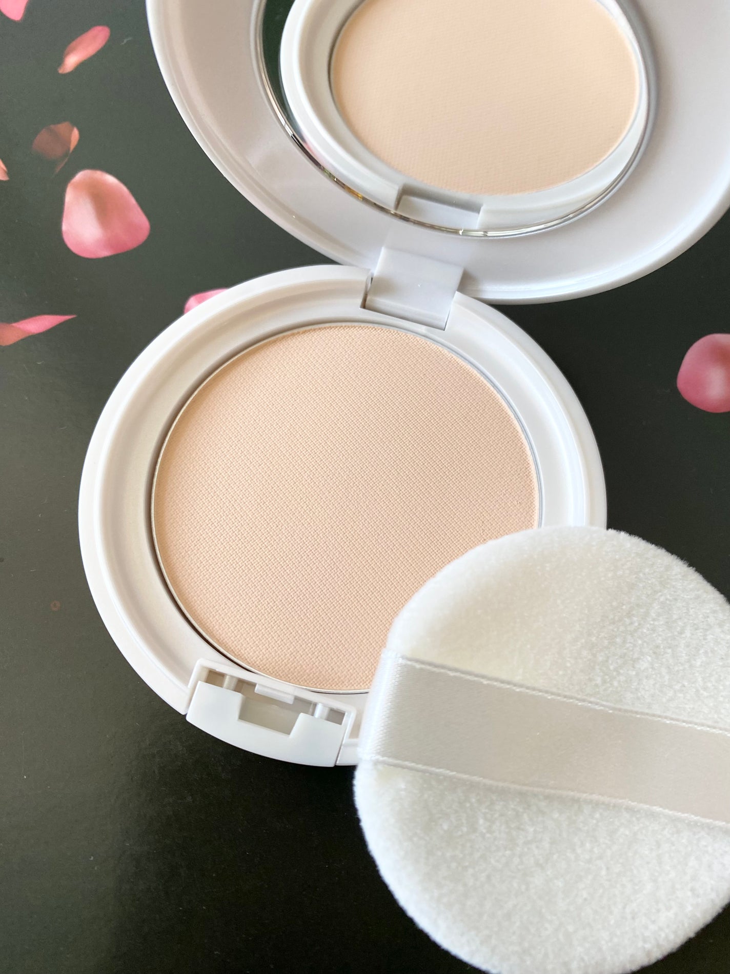 サナ 舞妓はん 化粧もち美容液パウダー/舞妓はん/プレストパウダーを使ったクチコミ(2枚目)