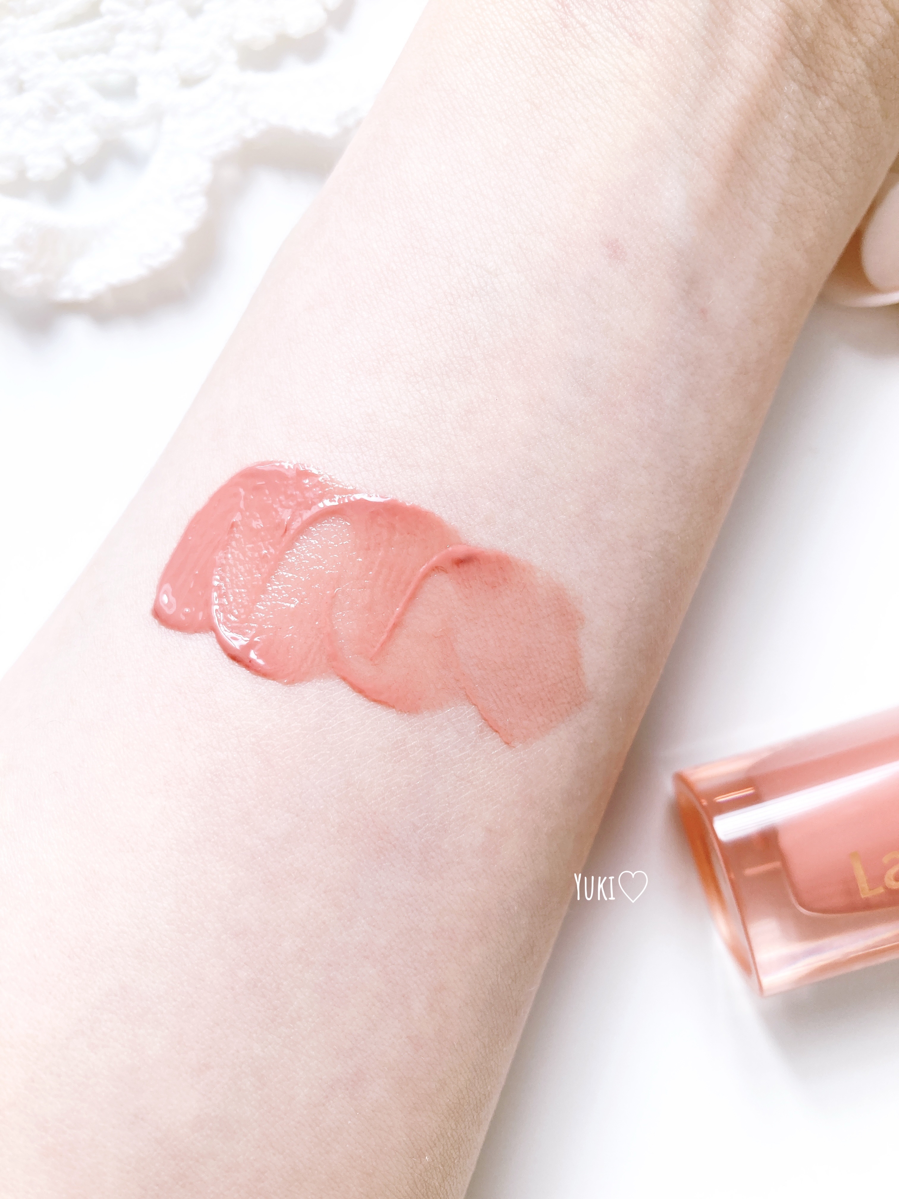 ジェリーイングヌードグロス/Laka/リップグロスを使ったクチコミ（3枚目）