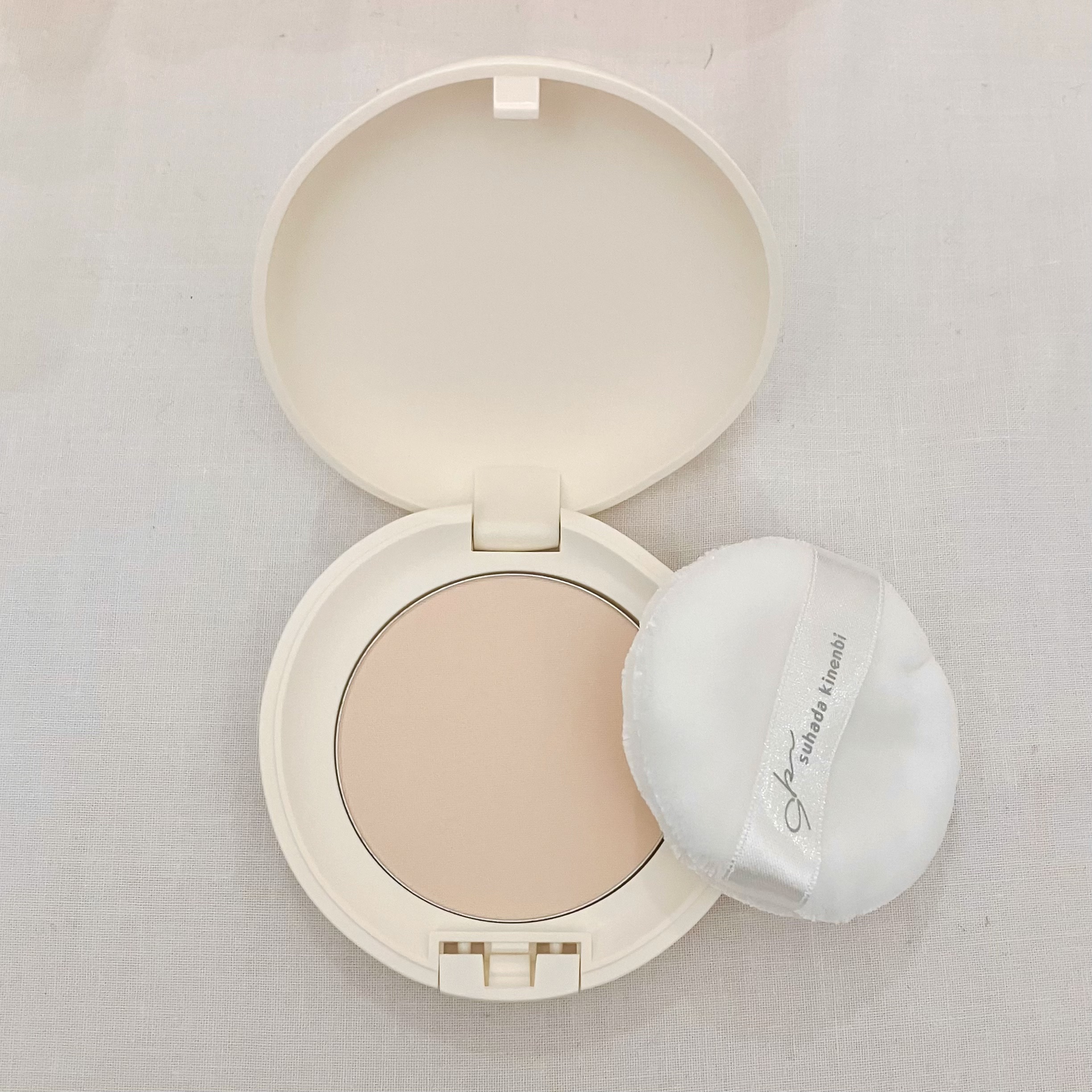 サナ 素肌記念日 薬用スキンケアパウダー ACホワイト【医薬部外品】/素肌記念日/プレストパウダーを使ったクチコミ（3枚目）