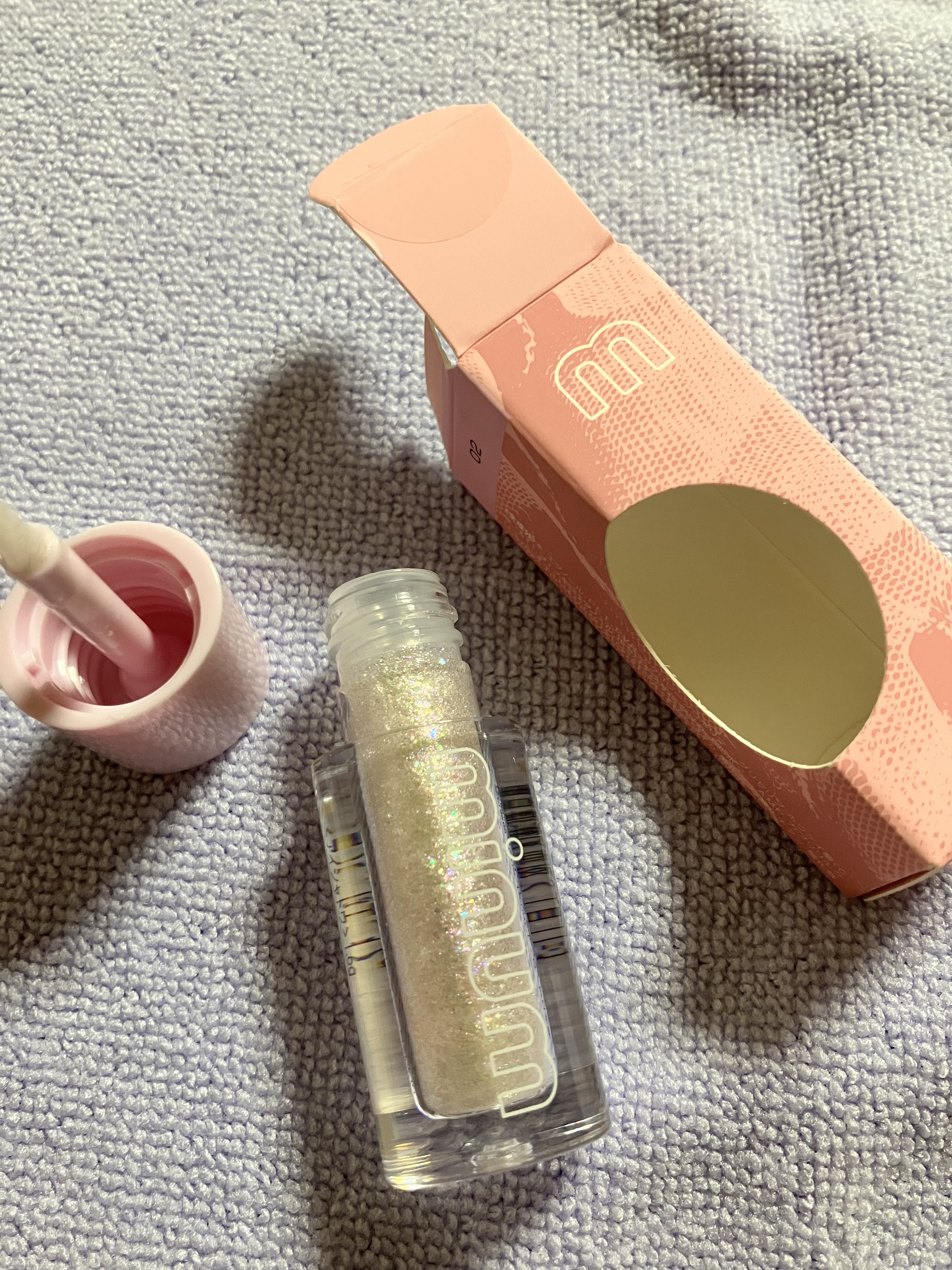 ミニュム バブグリッター 02 ひとめぼれのベイビーピンク/minum/グリッターを使ったクチコミ（2枚目）