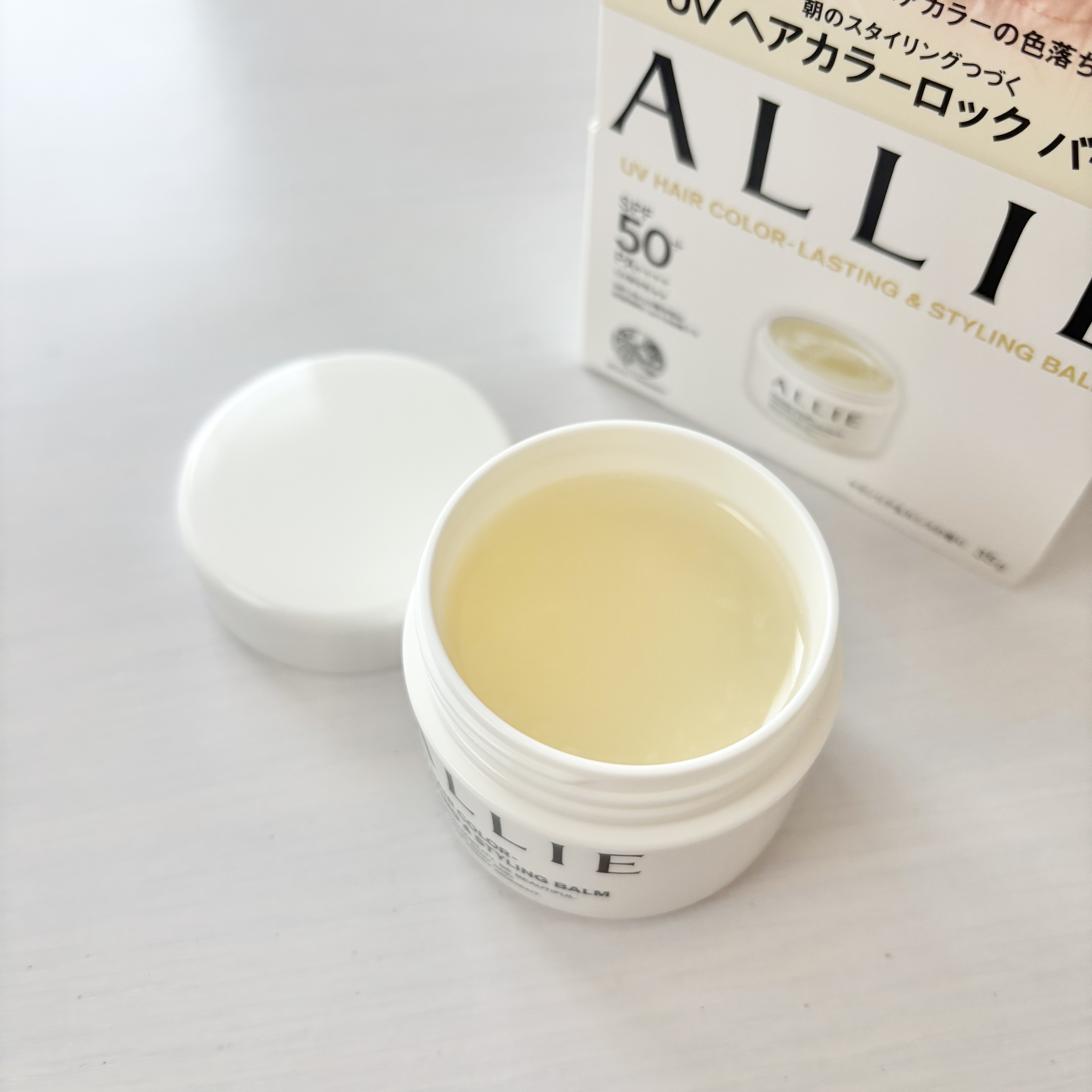 アリィー クロノビューティ UV ヘアカラーラスティング＆スタイリング バーム/アリィー/ヘアバームを使ったクチコミ（2枚目）