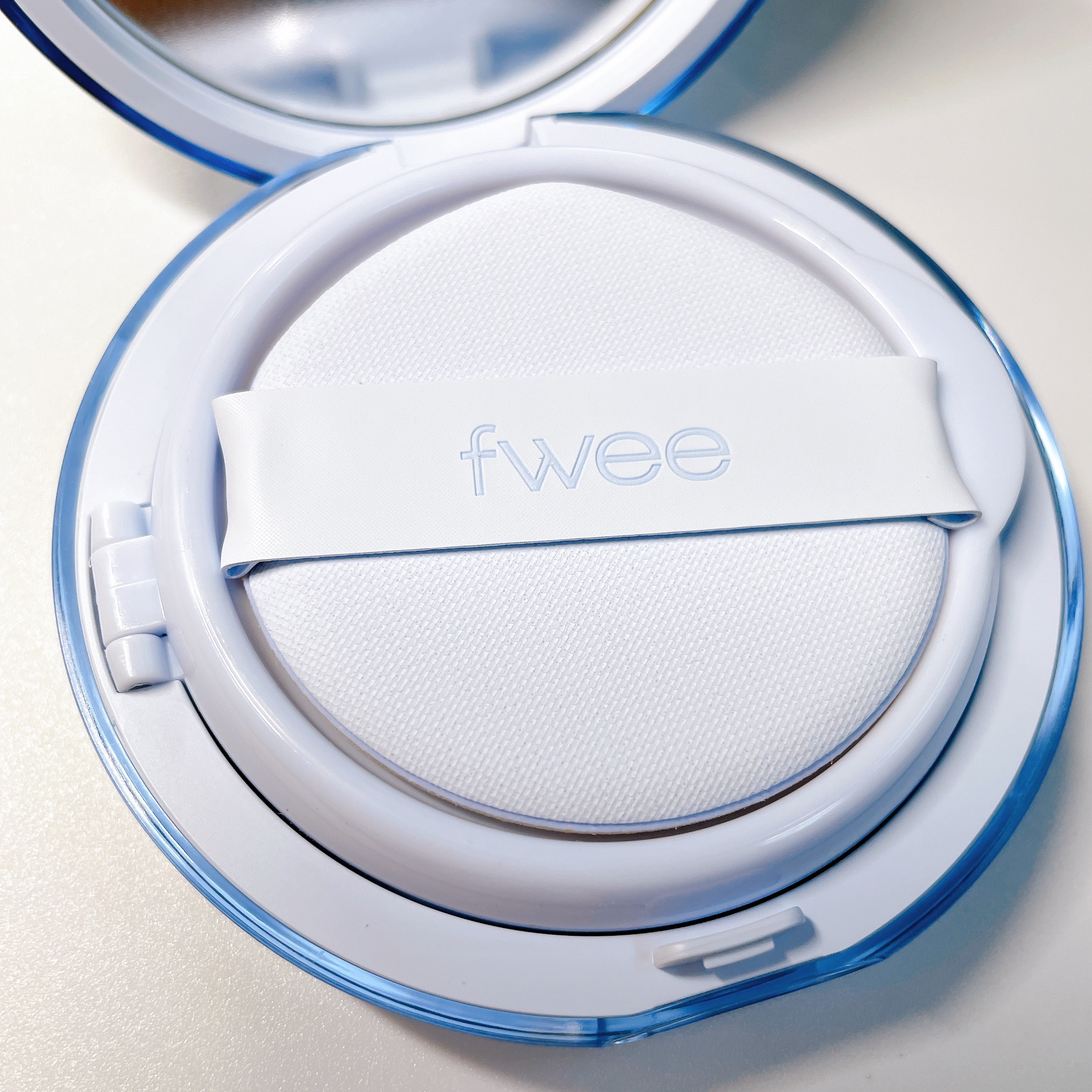 フィー クッションガラス ナチュラル/fwee/クッションファンデーションを使ったクチコミ（3枚目）