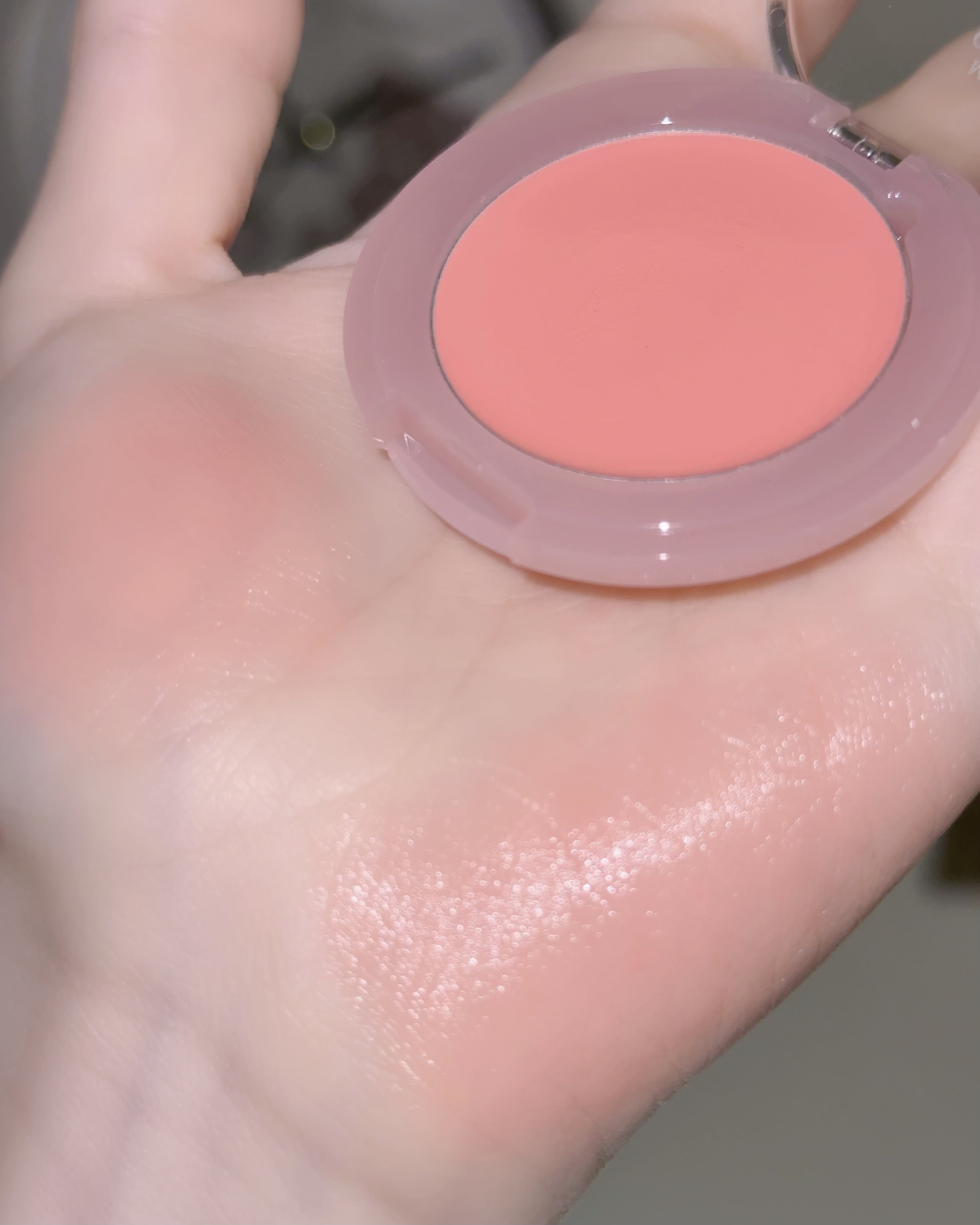 hana by hince メルティンググロウチークバームのクチコミ「𓊆ྀི  おとぎ話の少女チーク  𓊇ྀི



この多幸感ピーチカラー可愛すぎる…！！！！！
.....」（2枚目）