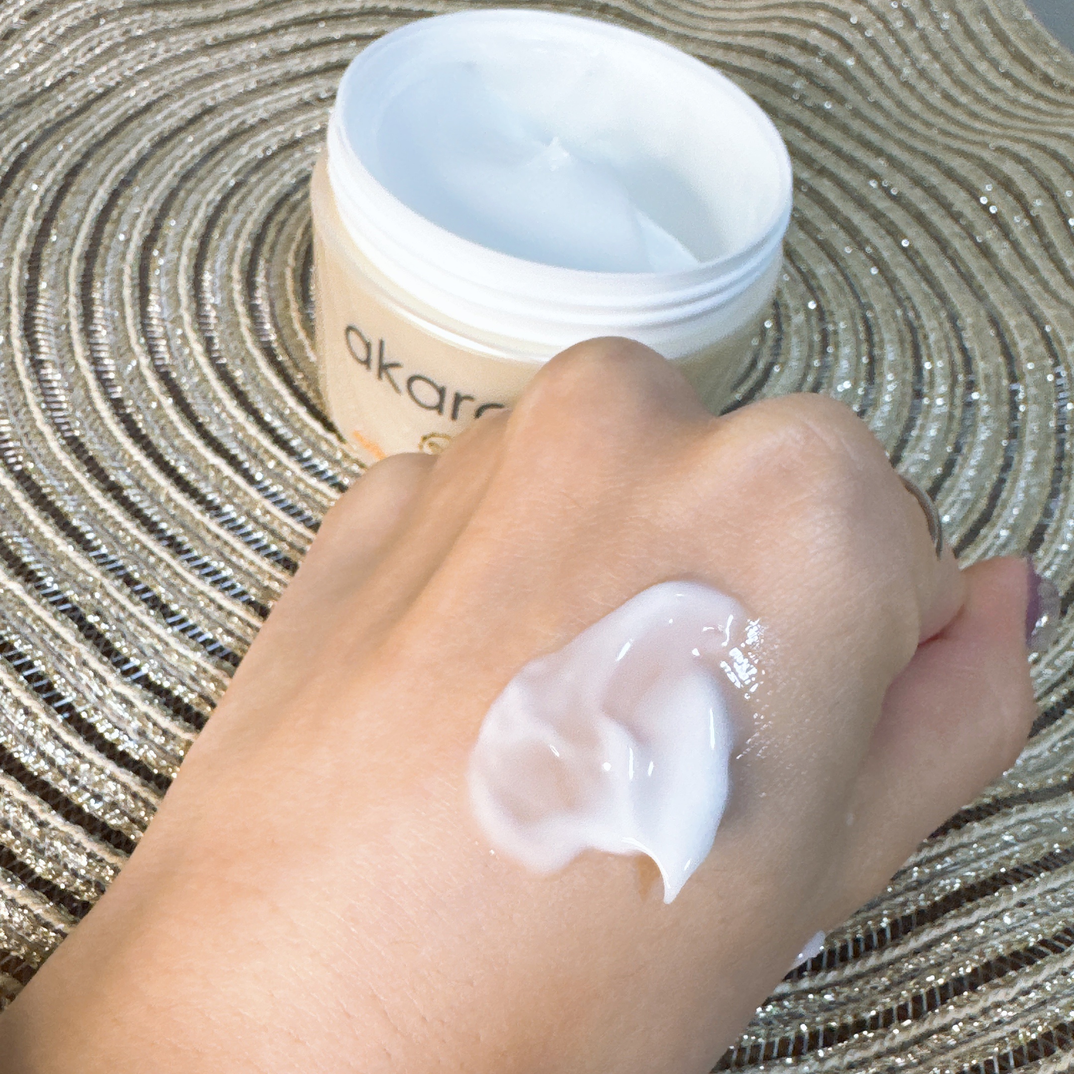 メディカルリンクルジェルクリーム/アカラン/オールインワン化粧品を使ったクチコミ（3枚目）