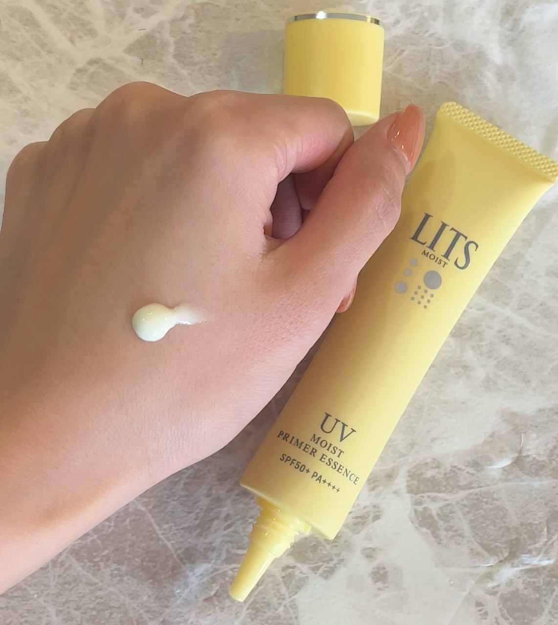 モイストC UVプライマー エッセンス/リッツ/化粧下地を使ったクチコミ（2枚目）