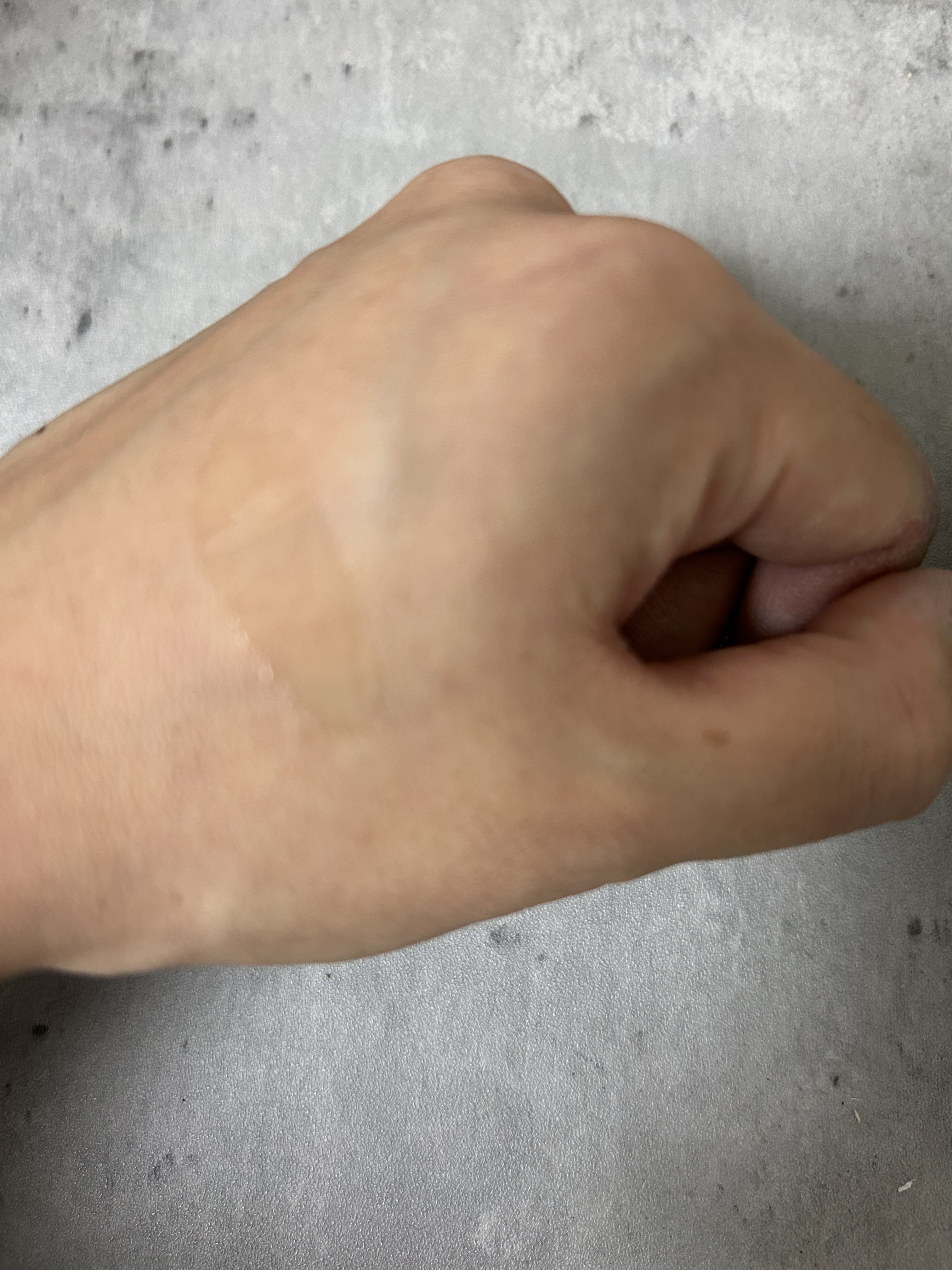 モロッカンビューティ ディープモイスト ヘアオイルのクチコミ「　

モロッカンビューティ　ディープモイスト ヘアオイル
¥1,650　#PR #LIPSプレ.....」（2枚目）