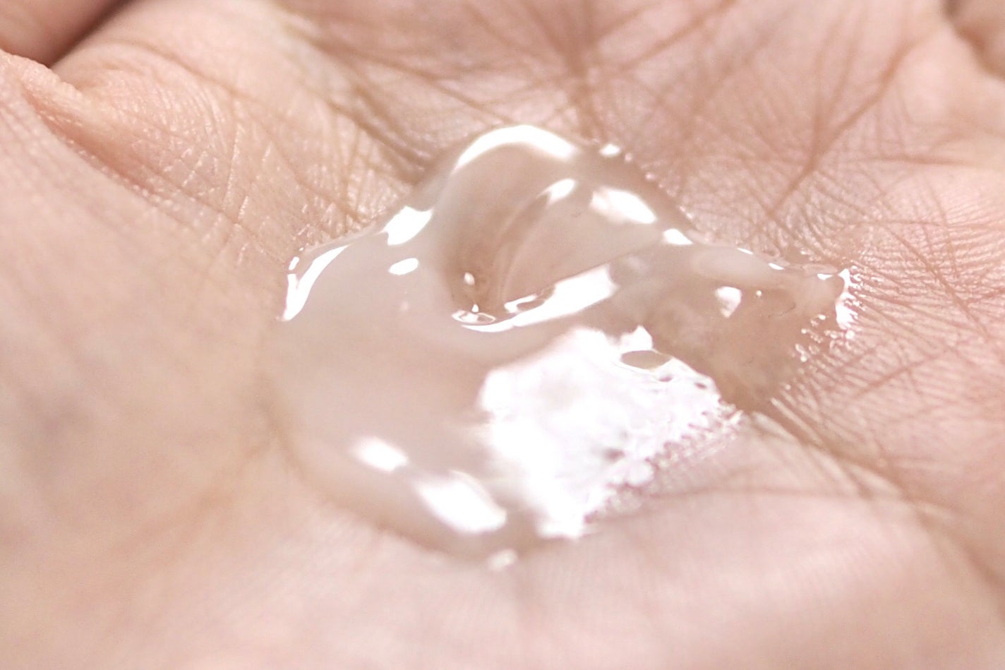 リフレッシュウォータークリーム/CELLUMIX/フェイスクリームを使ったクチコミ(5枚目)