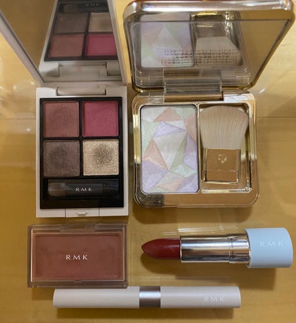 ル・レオスールデクラ /クレ・ド・ポー ボーテ/パウダーハイライトを使ったクチコミ(4枚目)