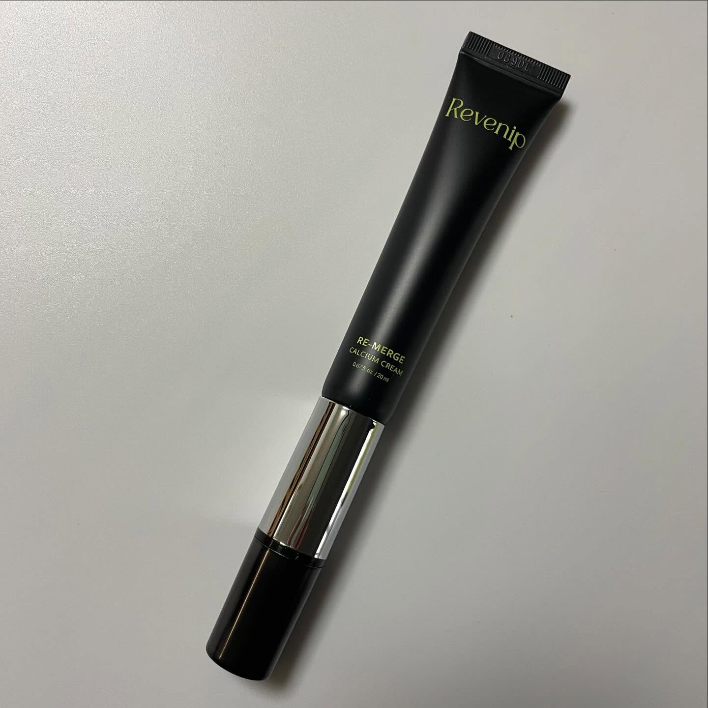 リマージカルシウム振動アイクリーム/REVENIP/フェイスクリームを使ったクチコミ（2枚目）