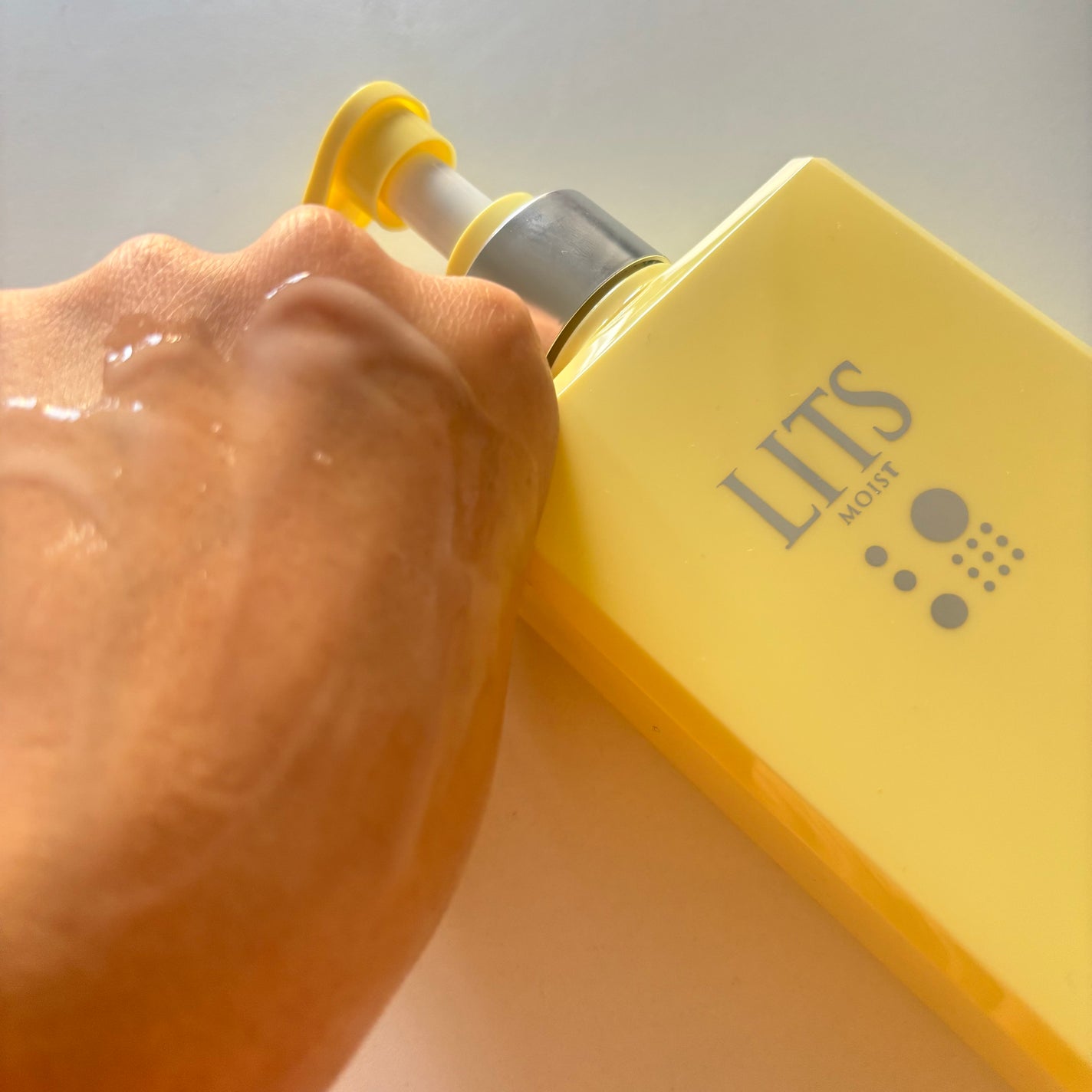 モイストC 薬用ボディミルク リラックスハーブの香り/リッツ/ボディミルクを使ったクチコミ(4枚目)