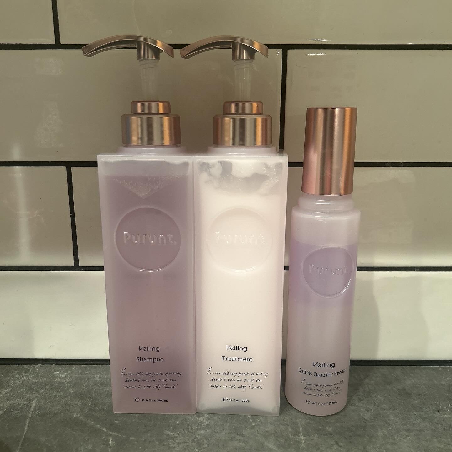 .
プルント ヴェーリング
シャンプー・トリートメント＋セラム

✅外的ストレス*1から髪を保護
✅バリアセラムは速乾処方により、ドライヤーの時間を短縮でき、時短ケアに
＊1 日常生活の中で受ける乾燥、摩擦、紫外線、湿気などの外的刺激のこと