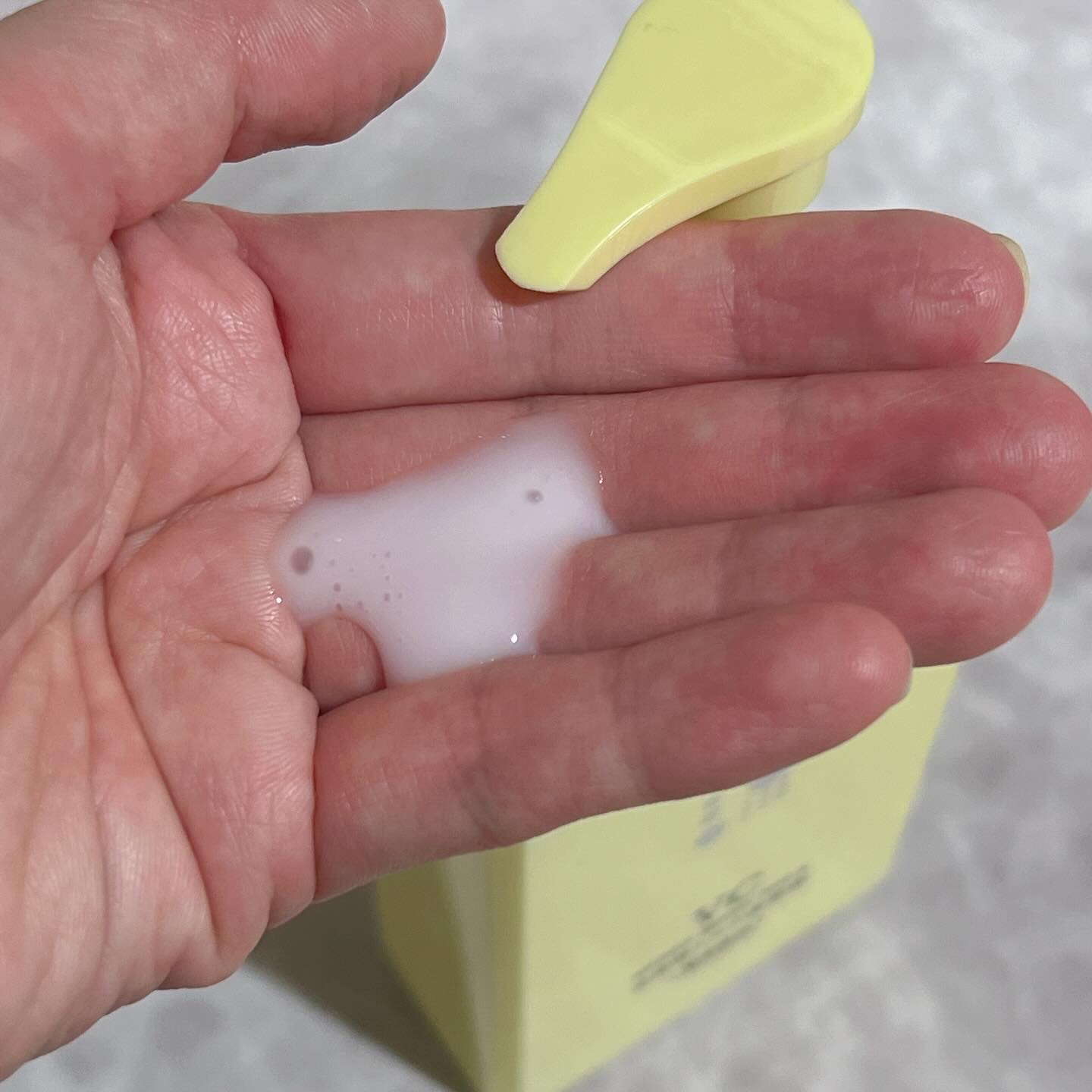 モイストC 薬用ボディミルク リラックスハーブの香り/リッツ/ボディミルクを使ったクチコミ（2枚目）