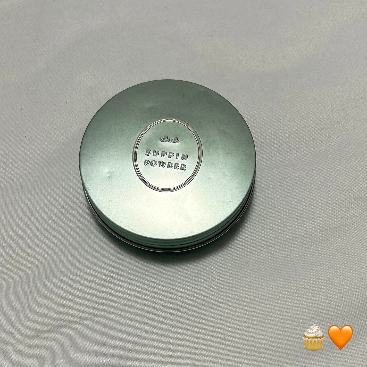 すっぴんパウダーC ホワイトフローラルブーケの香り/クラブ/プレストパウダーを使ったクチコミ(1枚目)