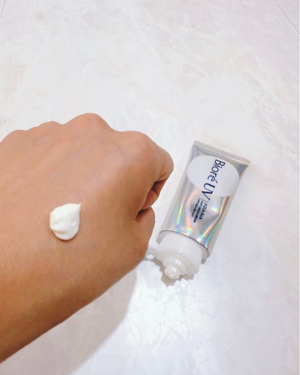 アクアリッチ エアリーホールドクリーム(呼吸感ベールUV)/ビオレ/日焼け止めクリームを使ったクチコミ(5枚目)