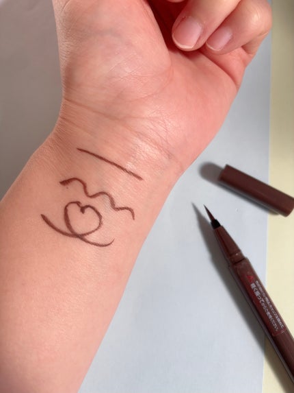 シルキーリキッドアイライナーWP/D-UP/リキッドアイライナーを使ったクチコミ(4枚目)