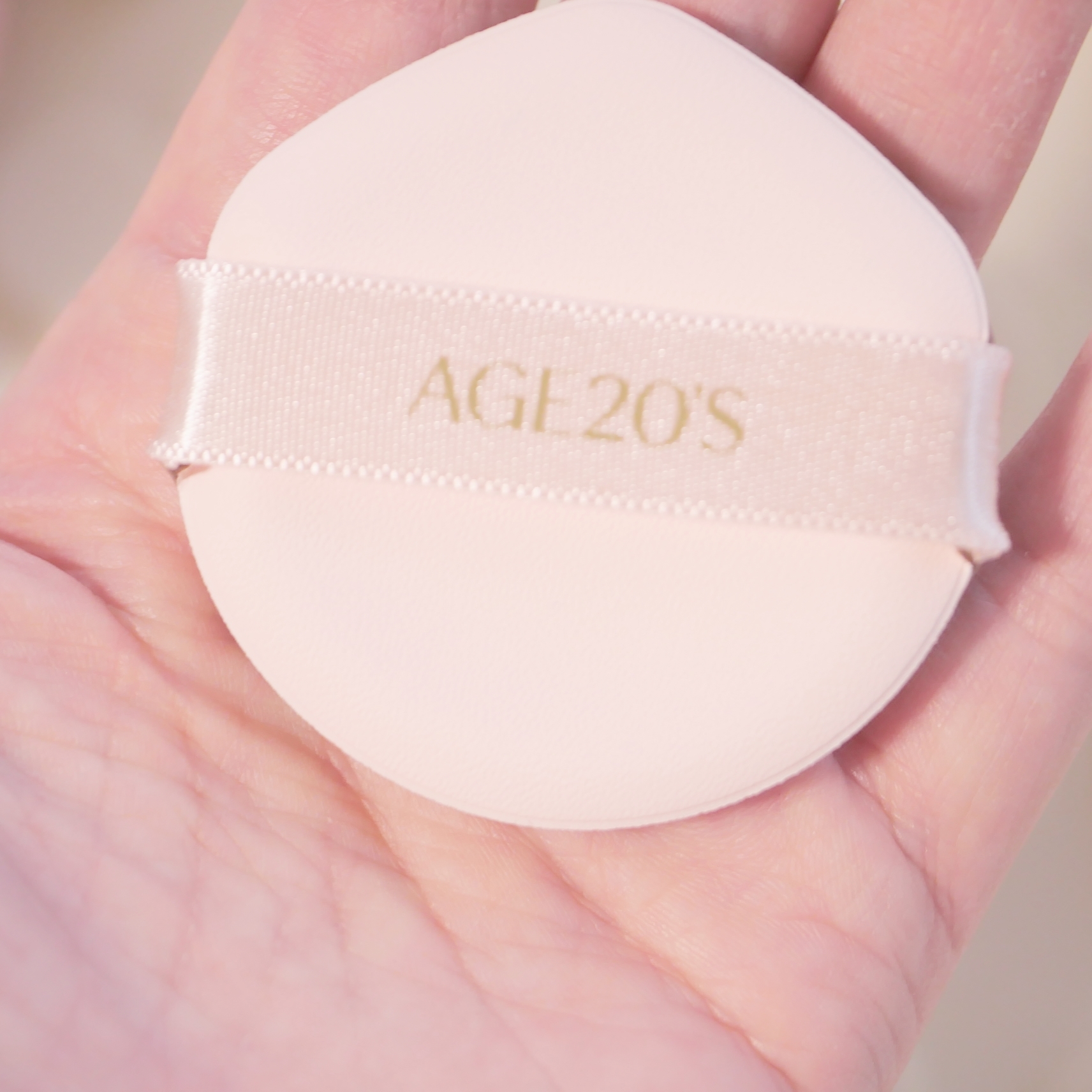 ヴェールヌーディ エッセンスパクトグロウ/AGE20’s/クリーム・エマルジョンファンデーションを使ったクチコミ（2枚目）