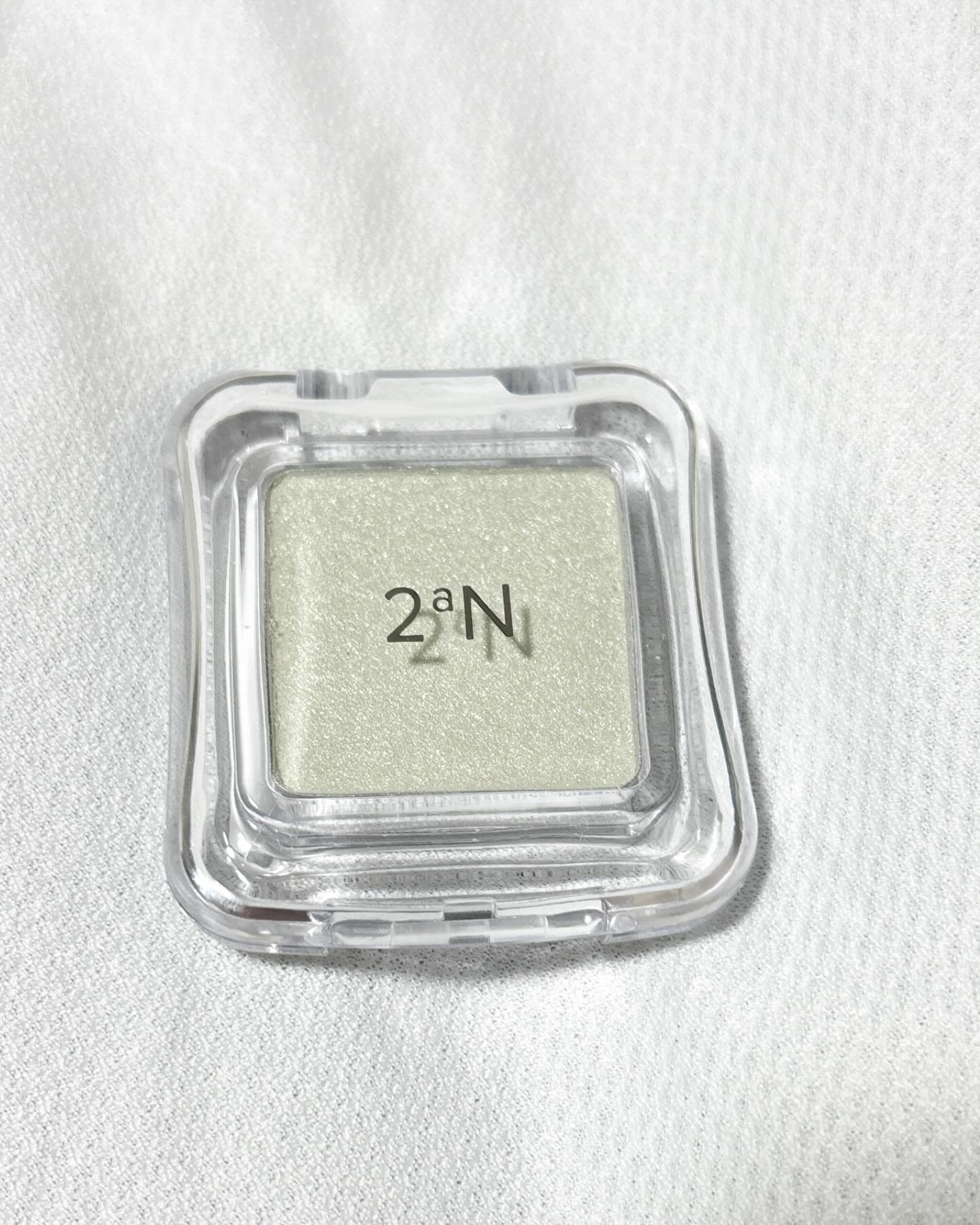 ピュアグラッシュ ハイライター GN01 ライムボム/2aN/パウダーハイライトを使ったクチコミ（3枚目）