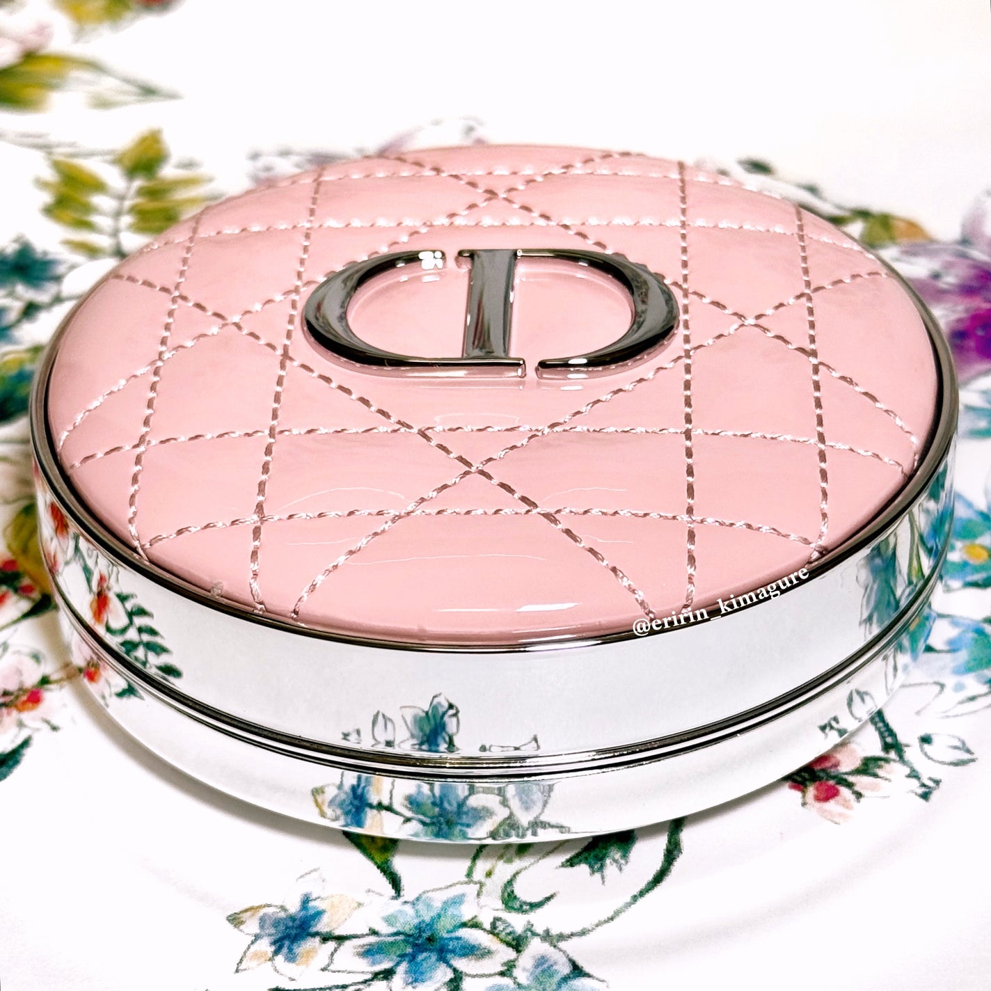 ディオールスキン フォーエヴァー クッション ケース/Dior/その他化粧小物を使ったクチコミ(4枚目)