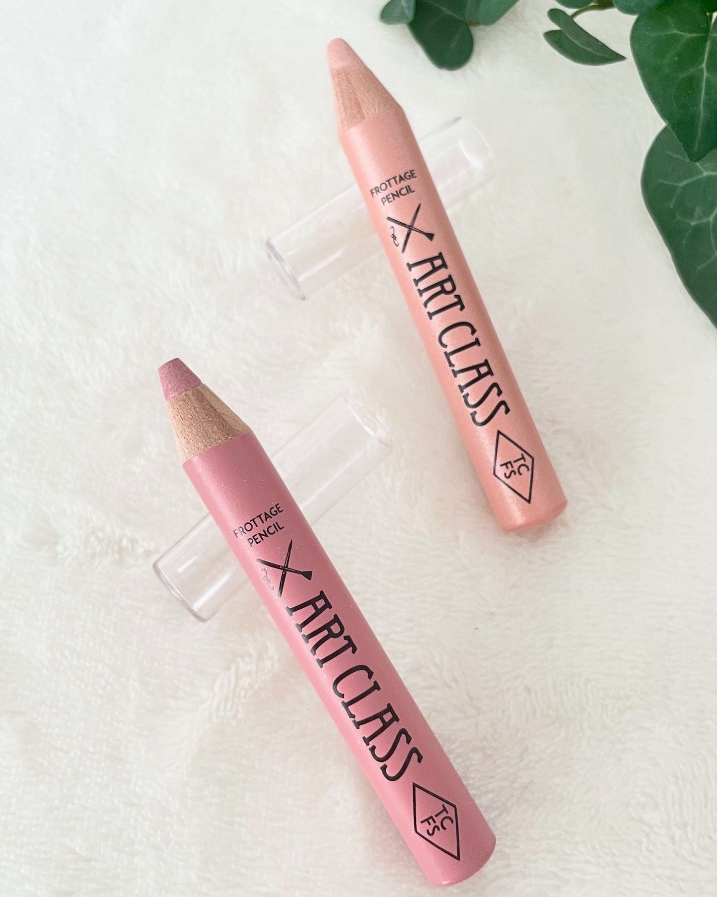 アートクラス フロッタージュペンシル/too cool for school/スティックアイシャドウを使ったクチコミ(2枚目)