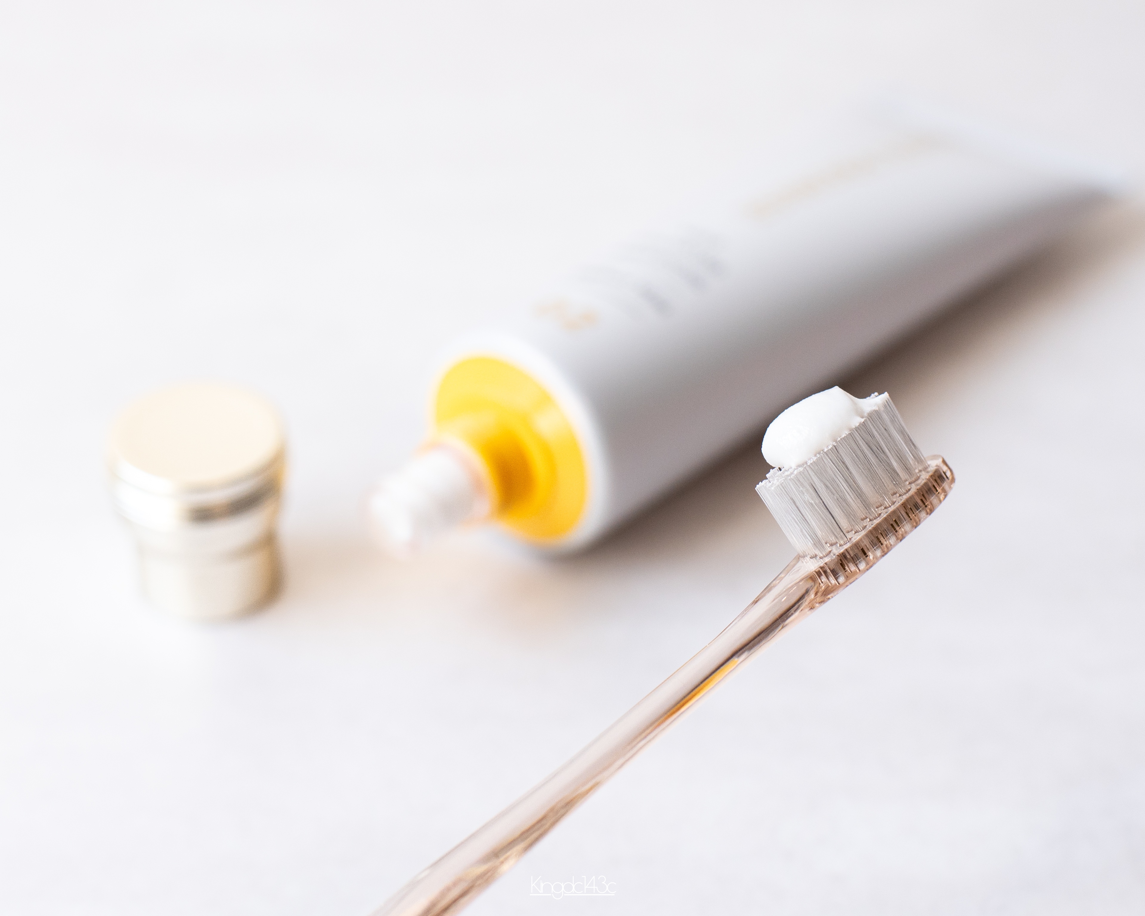 ホワイトプロミス  美白*＋むし歯予防*/WHiTE PROMiSE/歯磨き粉を使ったクチコミ（3枚目）