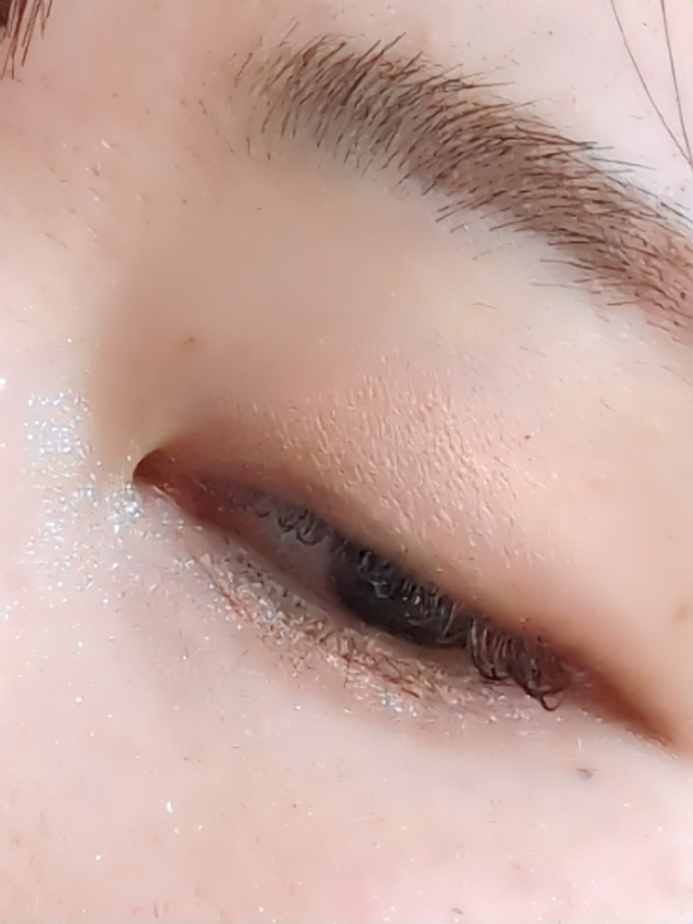 よる on LIPS 「今日は、涙袋メーカーとも呼ばれているミルフィーのみを使ったアイ..」(2枚目)