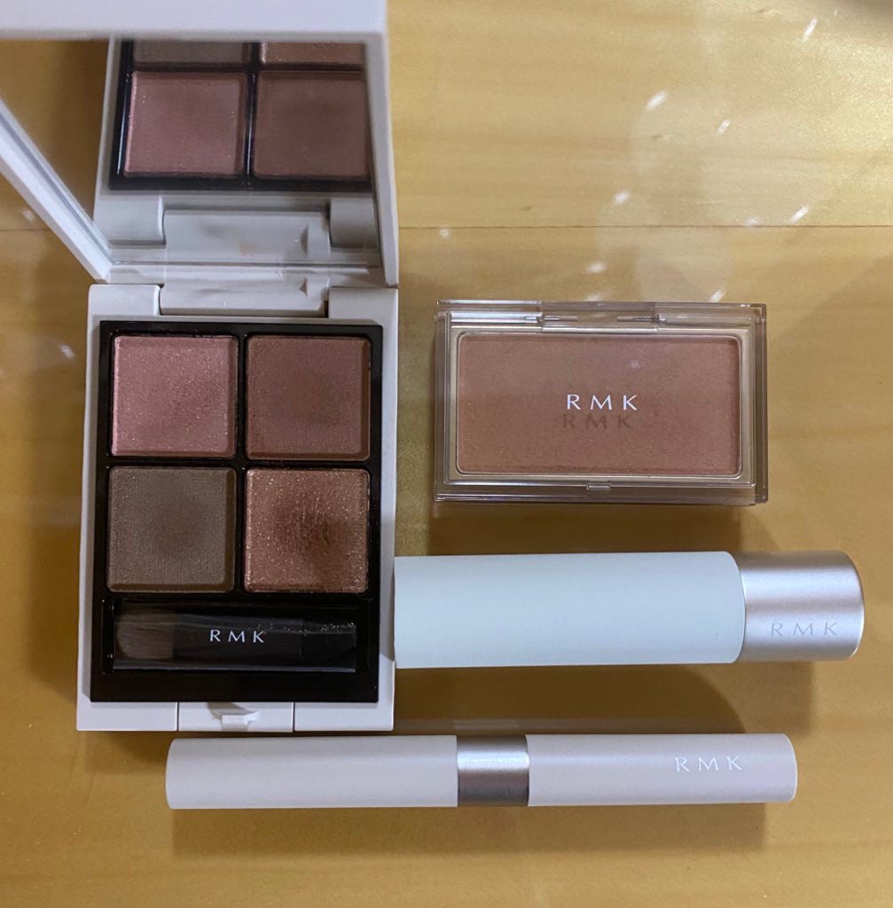 RMK ピュア コンプレクション ブラッシュ/RMK/パウダーチークを使ったクチコミ(3枚目)