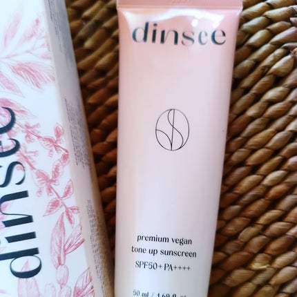 プレミ アムビーガン トーンアップ日焼け止め SPF50+PA++++/dinsee/日焼け止めミルクを使ったクチコミ(2枚目)
