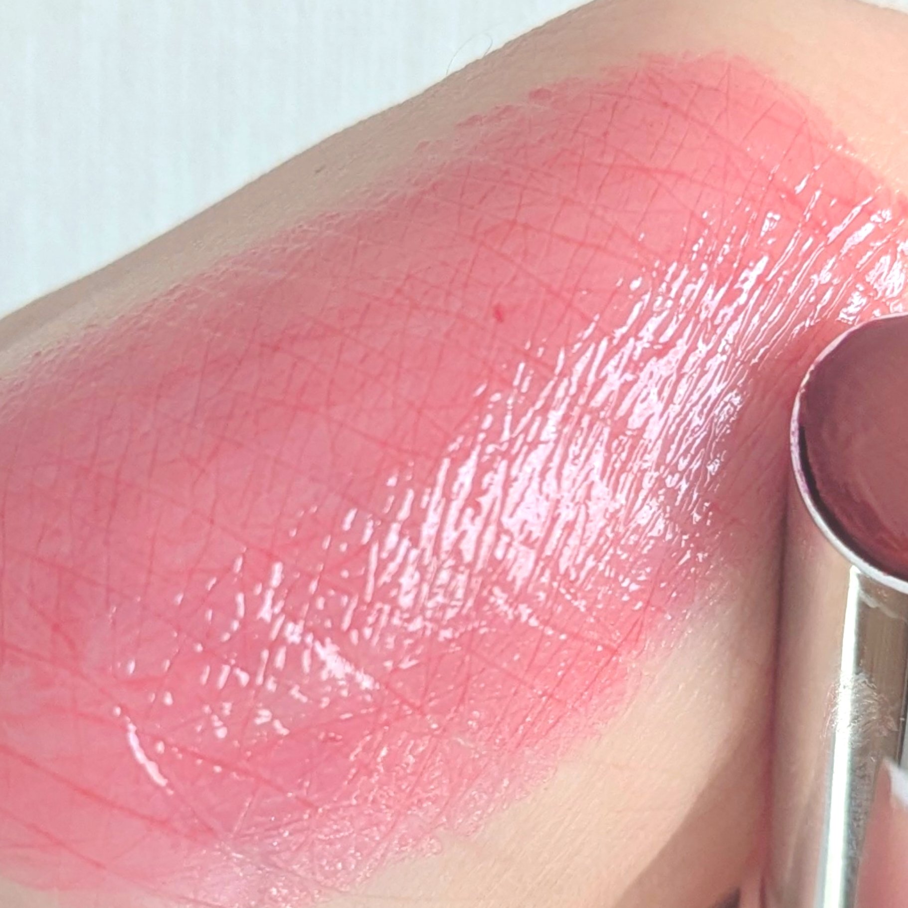 モイスチャーボム リップスティック/In2it/口紅を使ったクチコミ（3枚目）