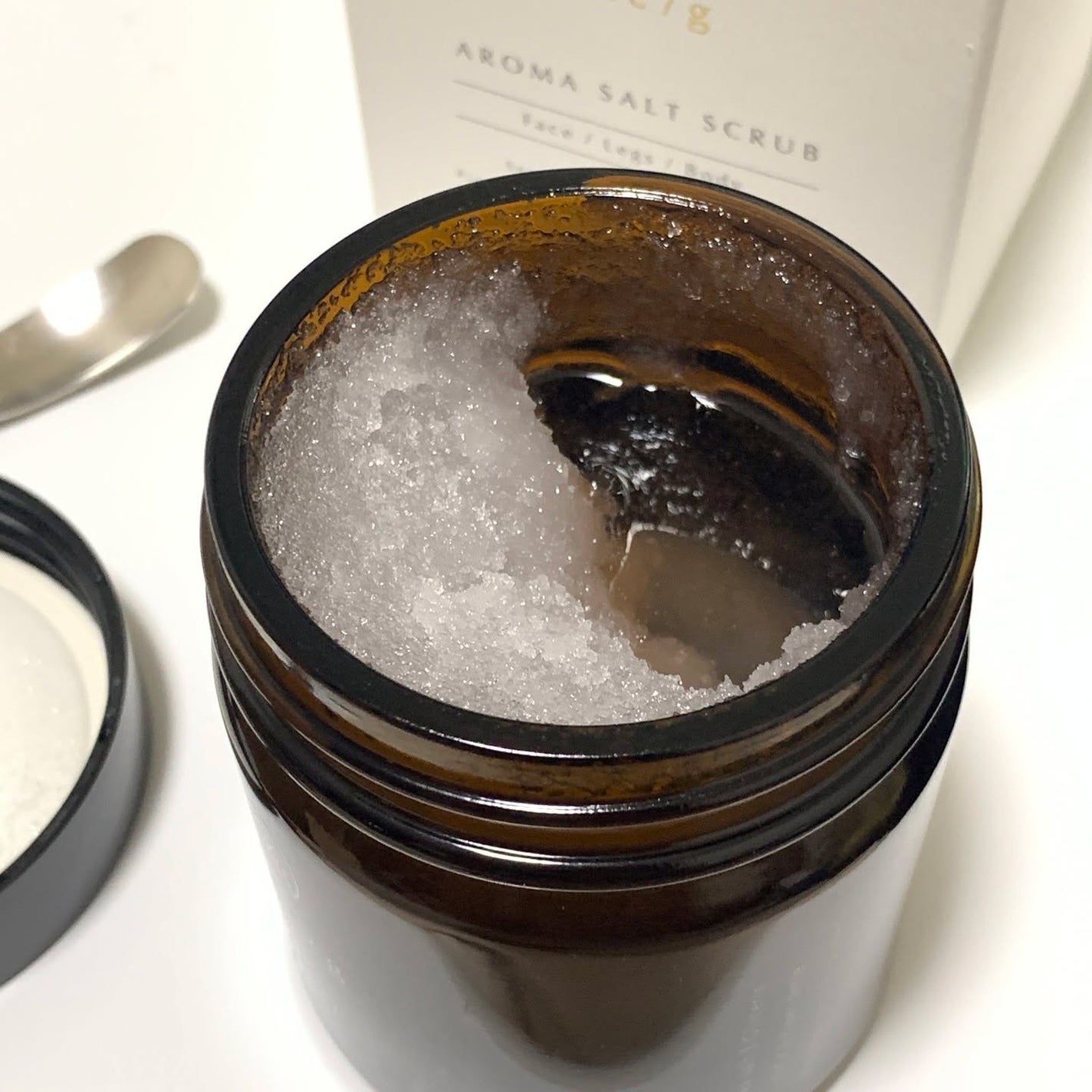 アロマソルトスクラブ/ワンオーバージー/ボディスクラブを使ったクチコミ(4枚目)