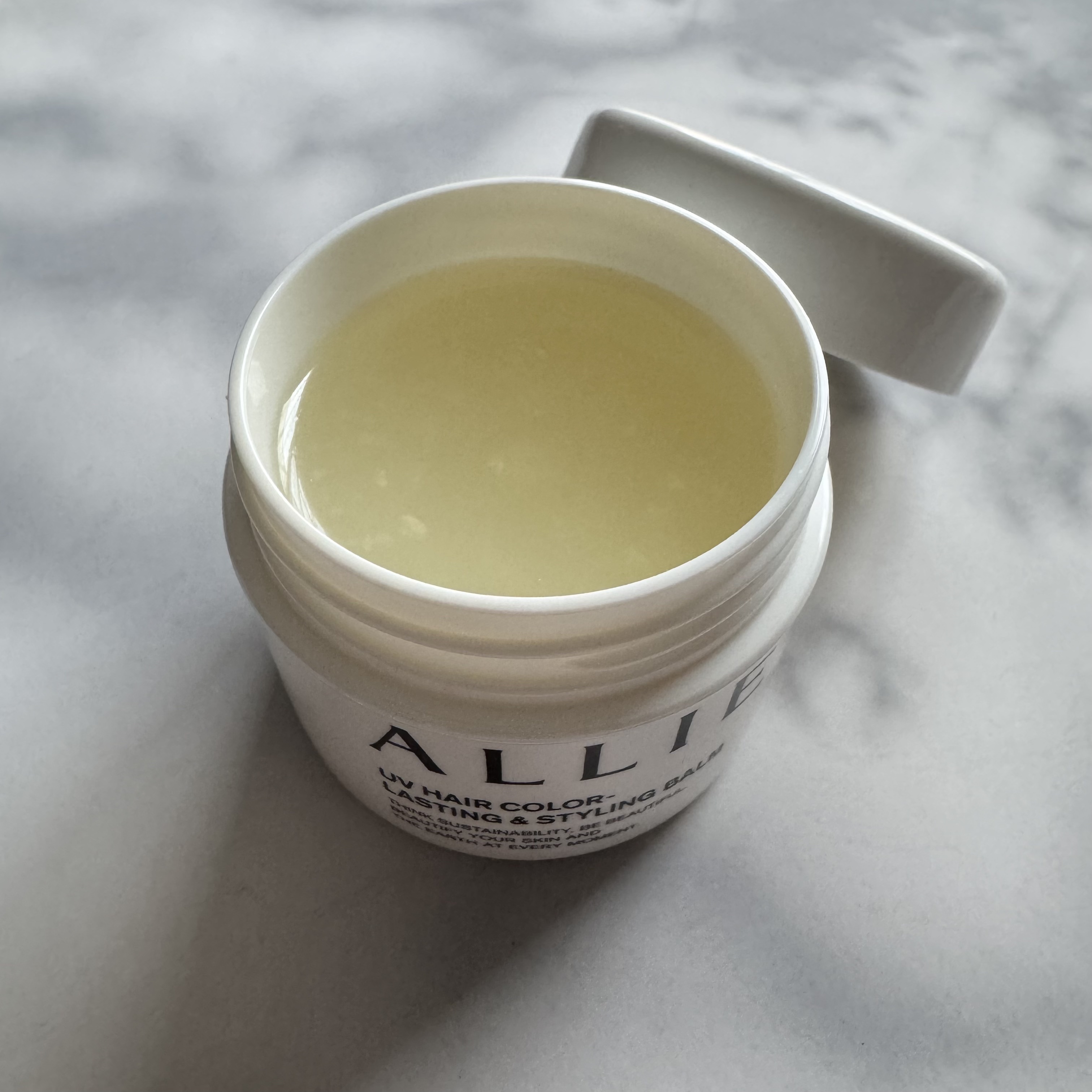 アリィー クロノビューティ UV ヘアカラーラスティング＆スタイリング バーム/アリィー/ヘアバームを使ったクチコミ（3枚目）