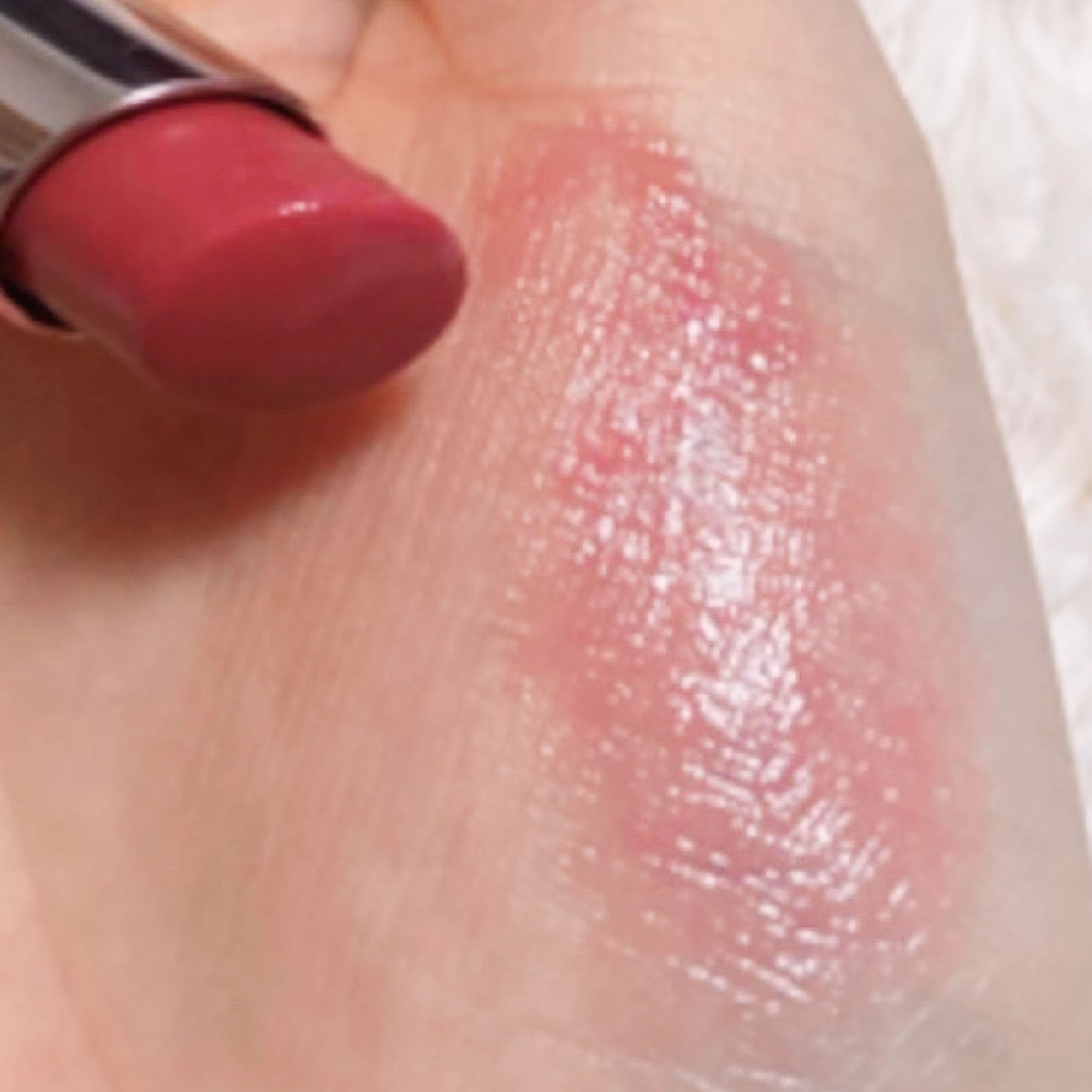 YSLラブシャイン キャンディ グロウ バーム/YVES SAINT LAURENT BEAUTE/口紅を使ったクチコミ（2枚目）