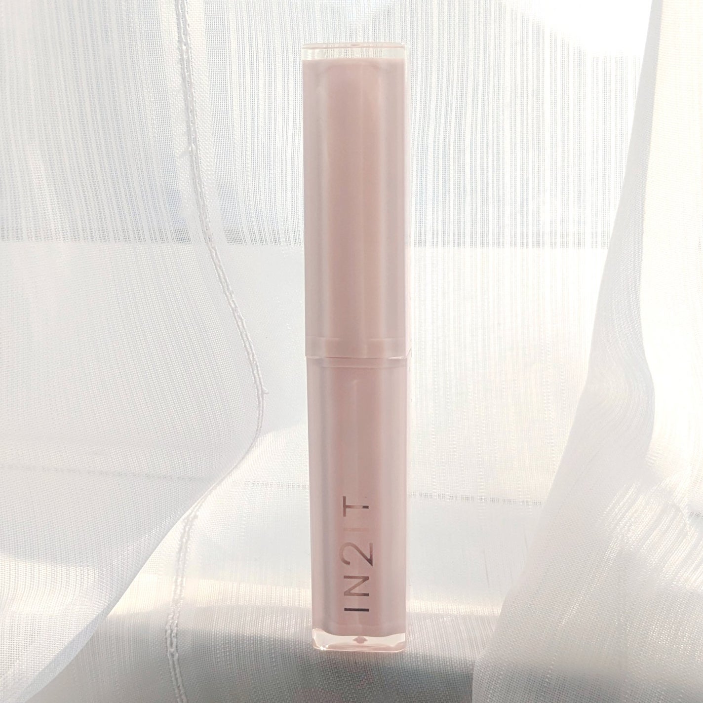 モイスチャーボム リップスティック/In2it/口紅を使ったクチコミ(2枚目)