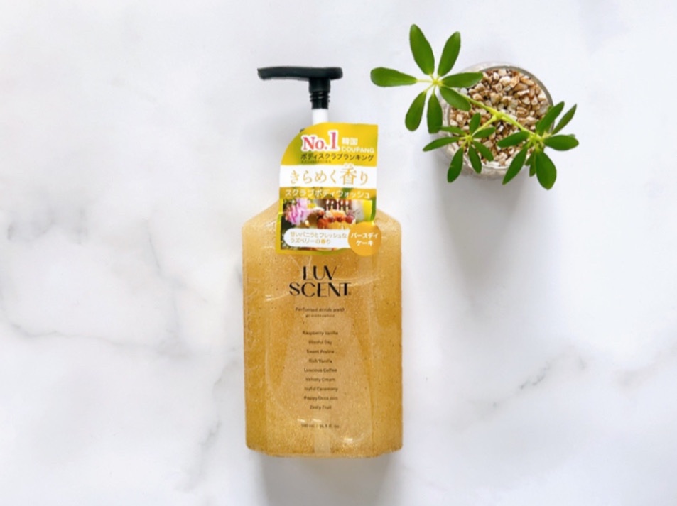 スクラブボディウォッシュ バースデイケーキ ラズベリーバニラ/LUV SCENT/ボディスクラブを使ったクチコミ（1枚目）