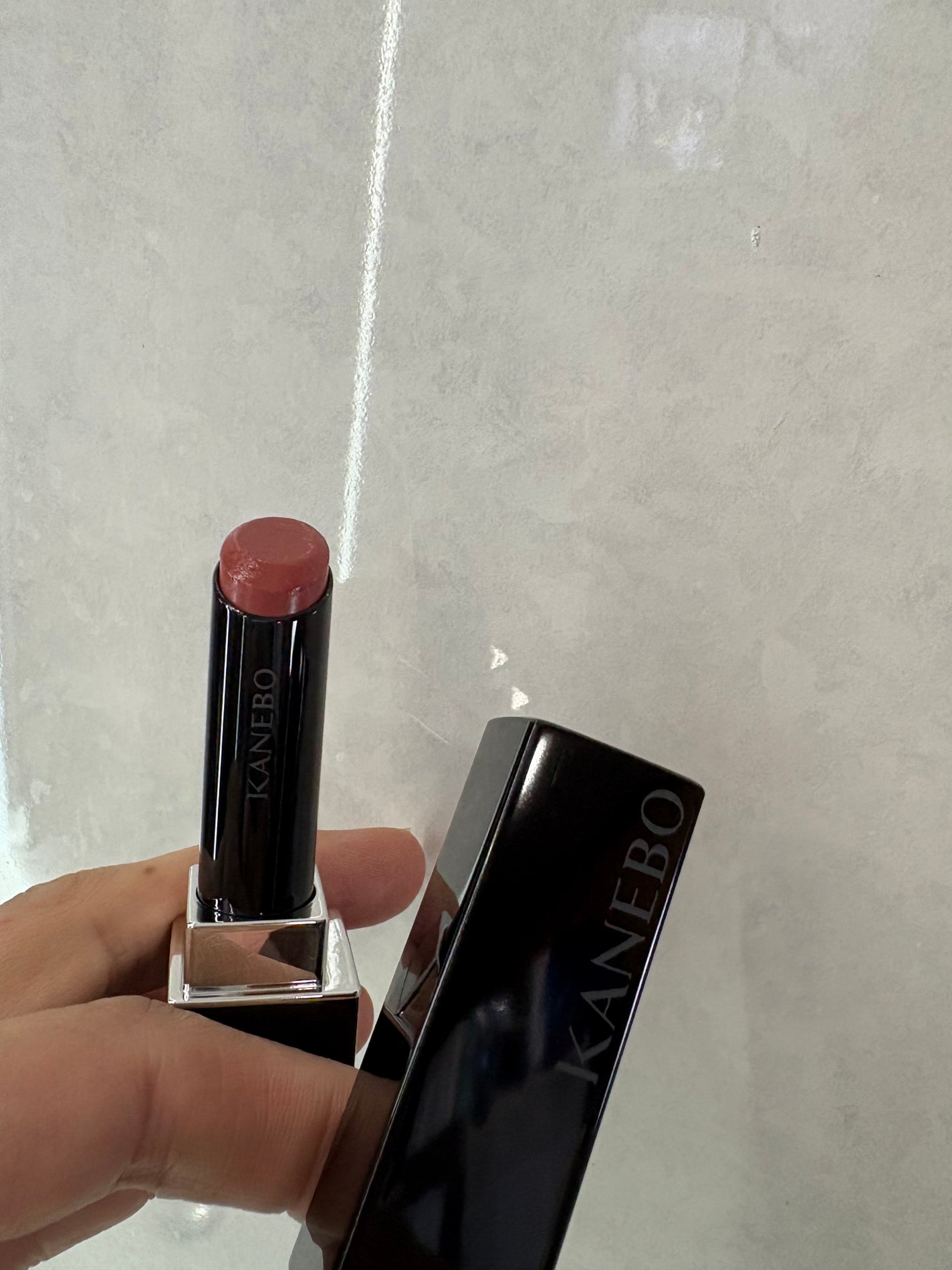 ルージュスターヴァイブラント/KANEBO/口紅を使ったクチコミ(1枚目)