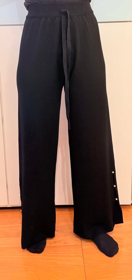 サイドパールニットワイドパンツ/ブラック/Frene/その他を使ったクチコミ(2枚目)